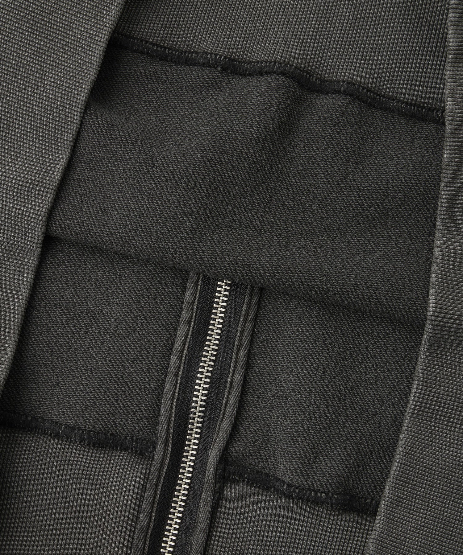 PIGMENT DYED FACE LABEL ZIP UP SWEAT HOODIE