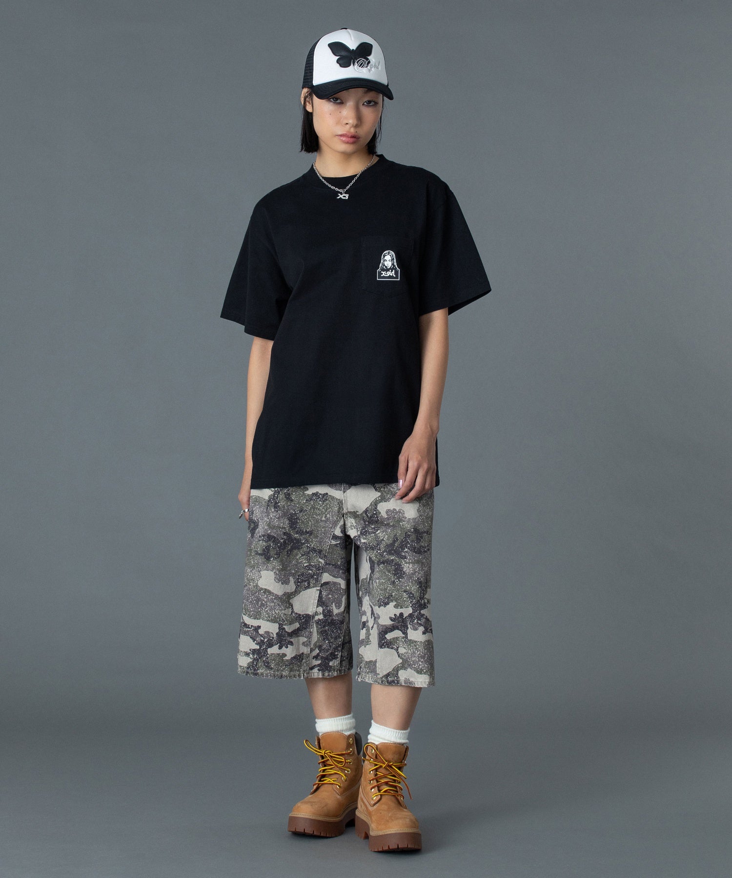 FACE AND WORDS POCKET S/S TEE