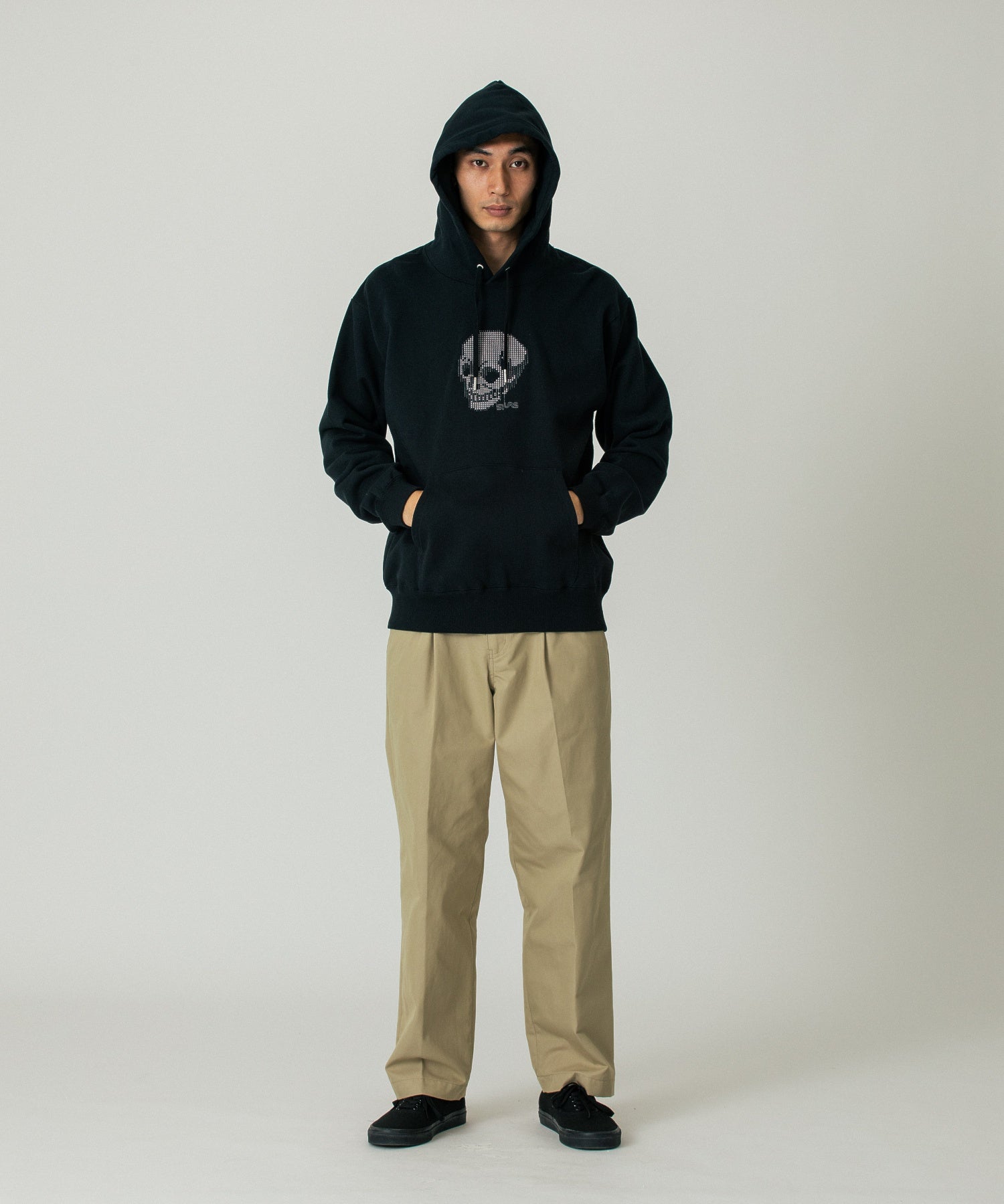 CHINO PANTS