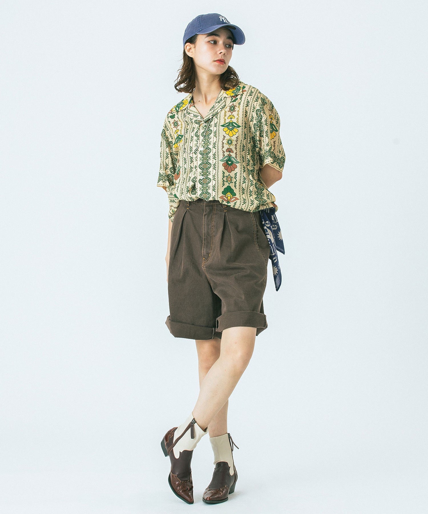 CREOLME/TUCK HALF PANTS