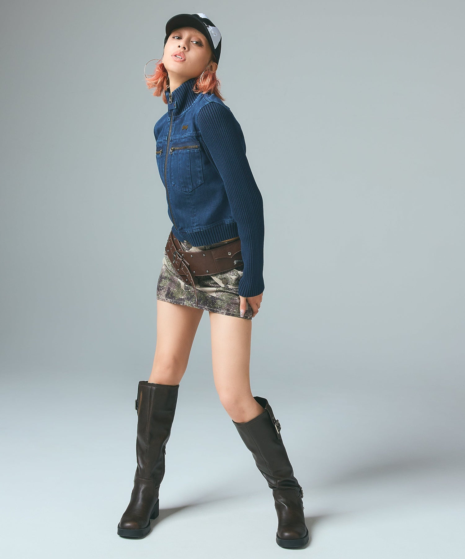 STUDDED THICK BELT