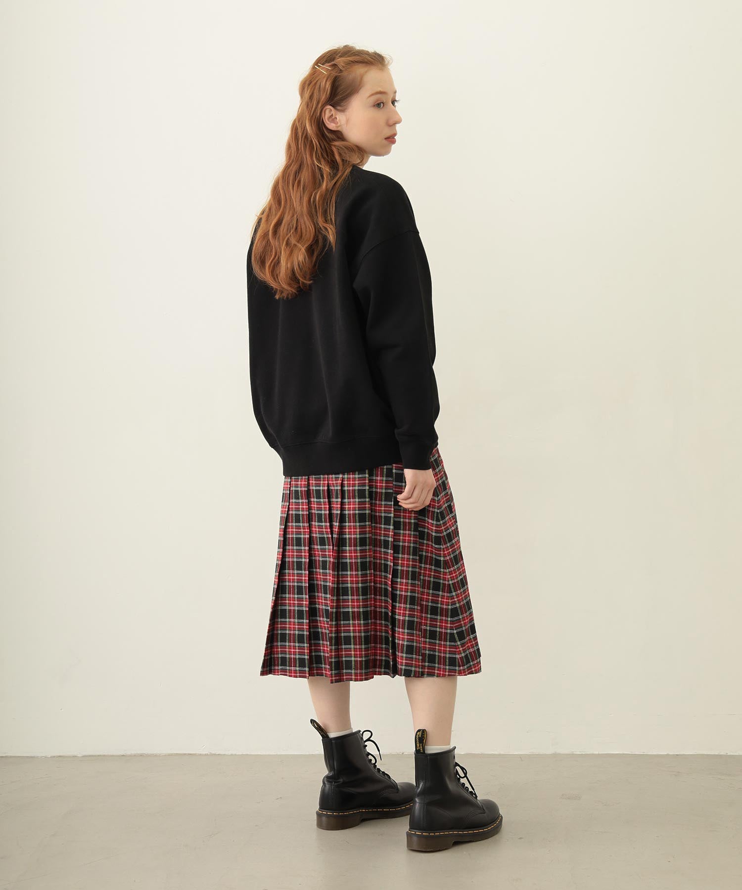 STENCIL LOGO WIDE CREW SWEAT TOP