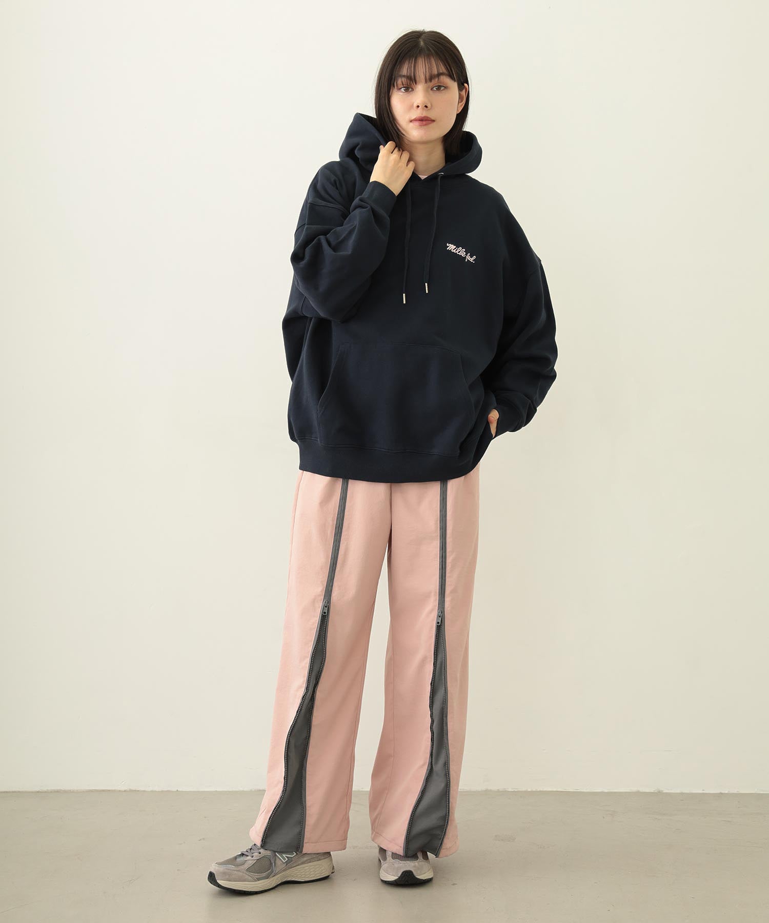 FRONT LINE ZIP UP PANTS