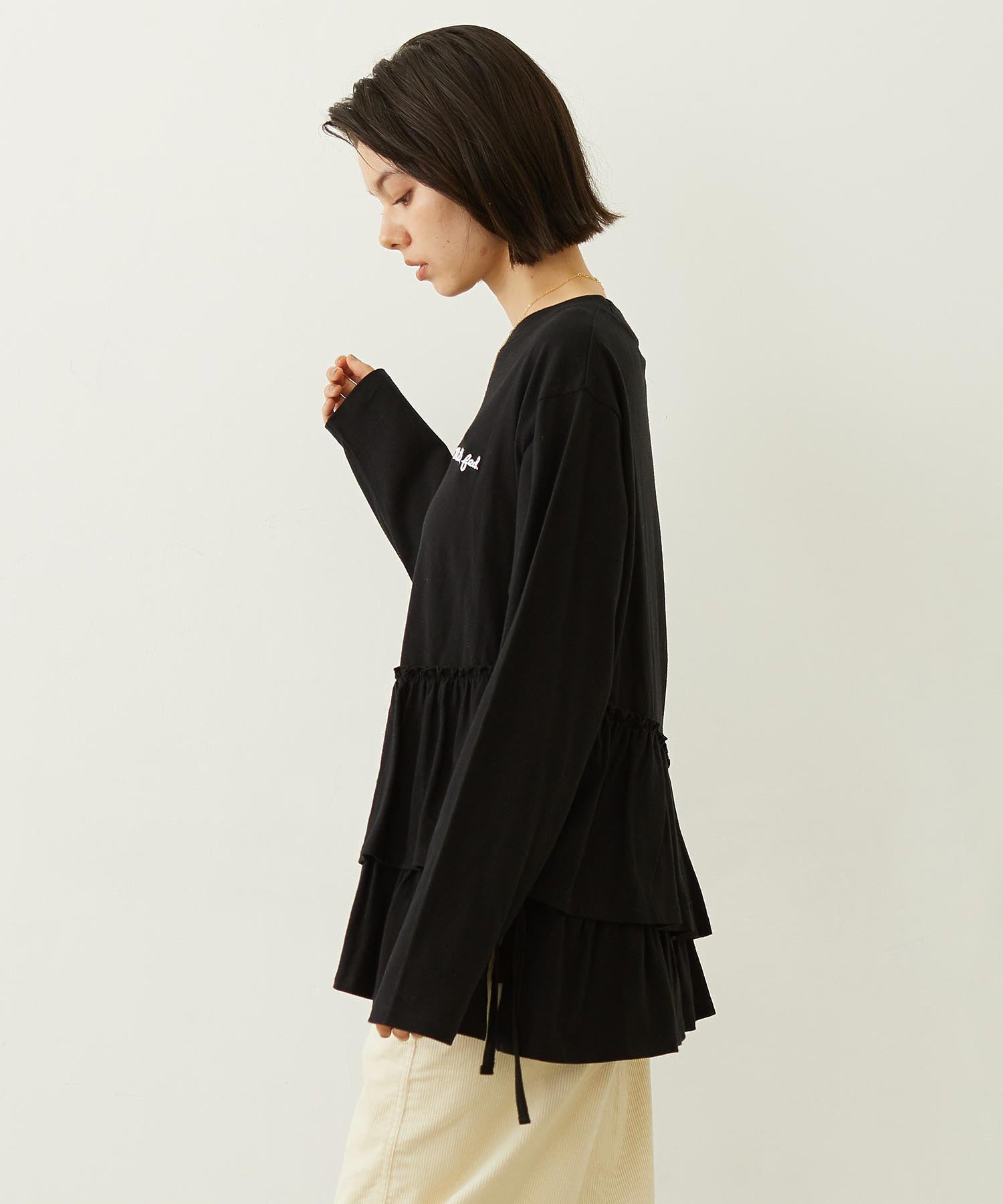 ASYMMETRIC FRILL TOP
