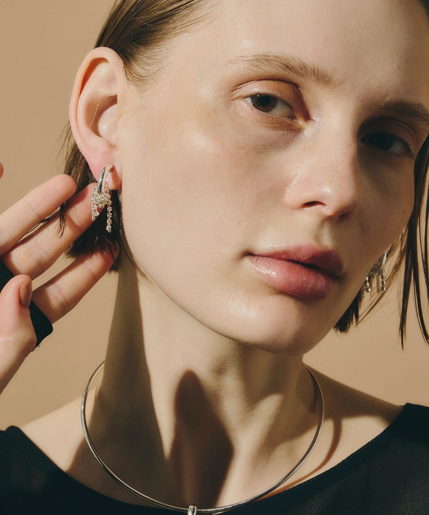 loni/LUPINUS BIJOU CHAIN EARRINGS