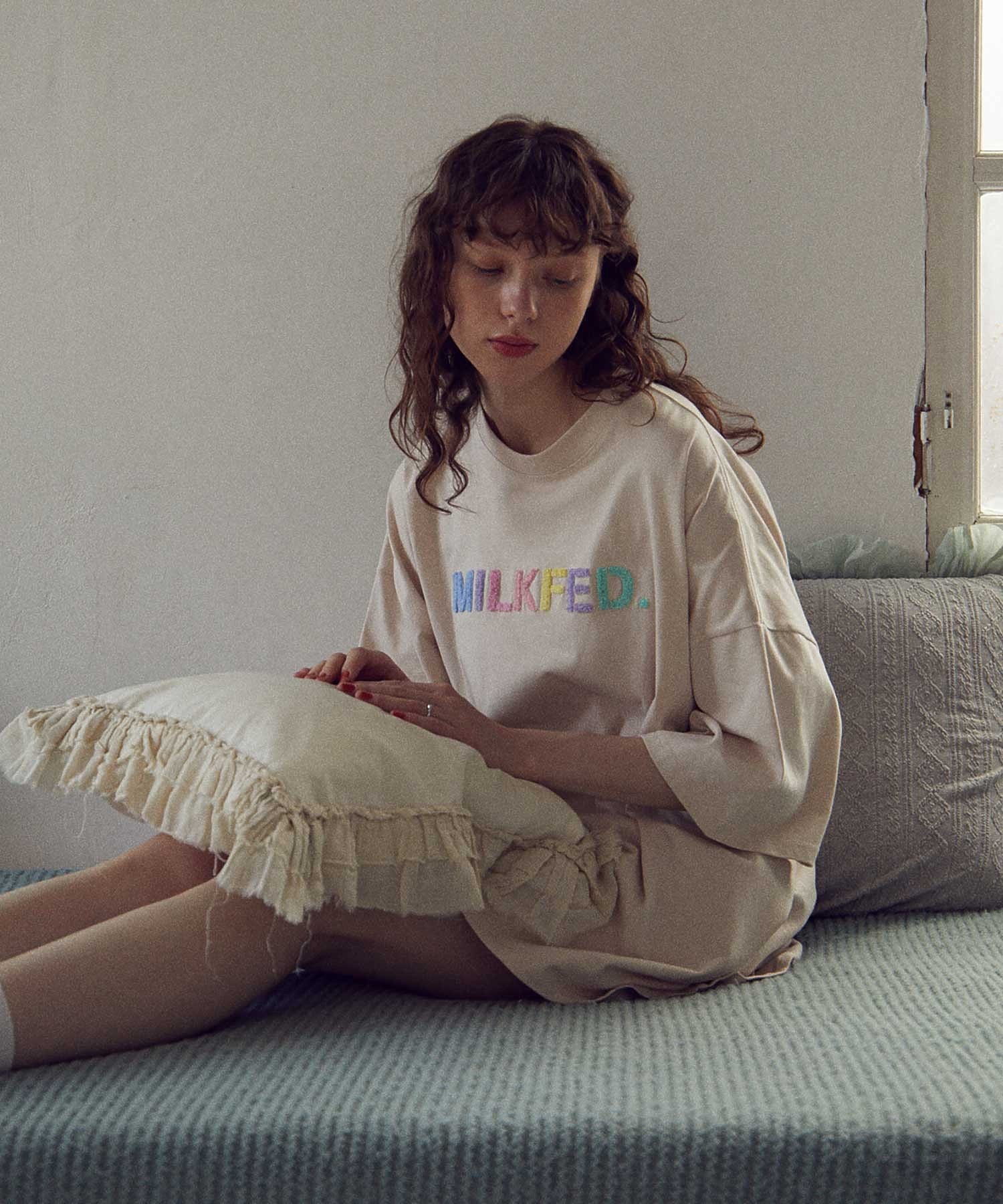 STENCIL SAGARA EMBROIDERY S/S TEE