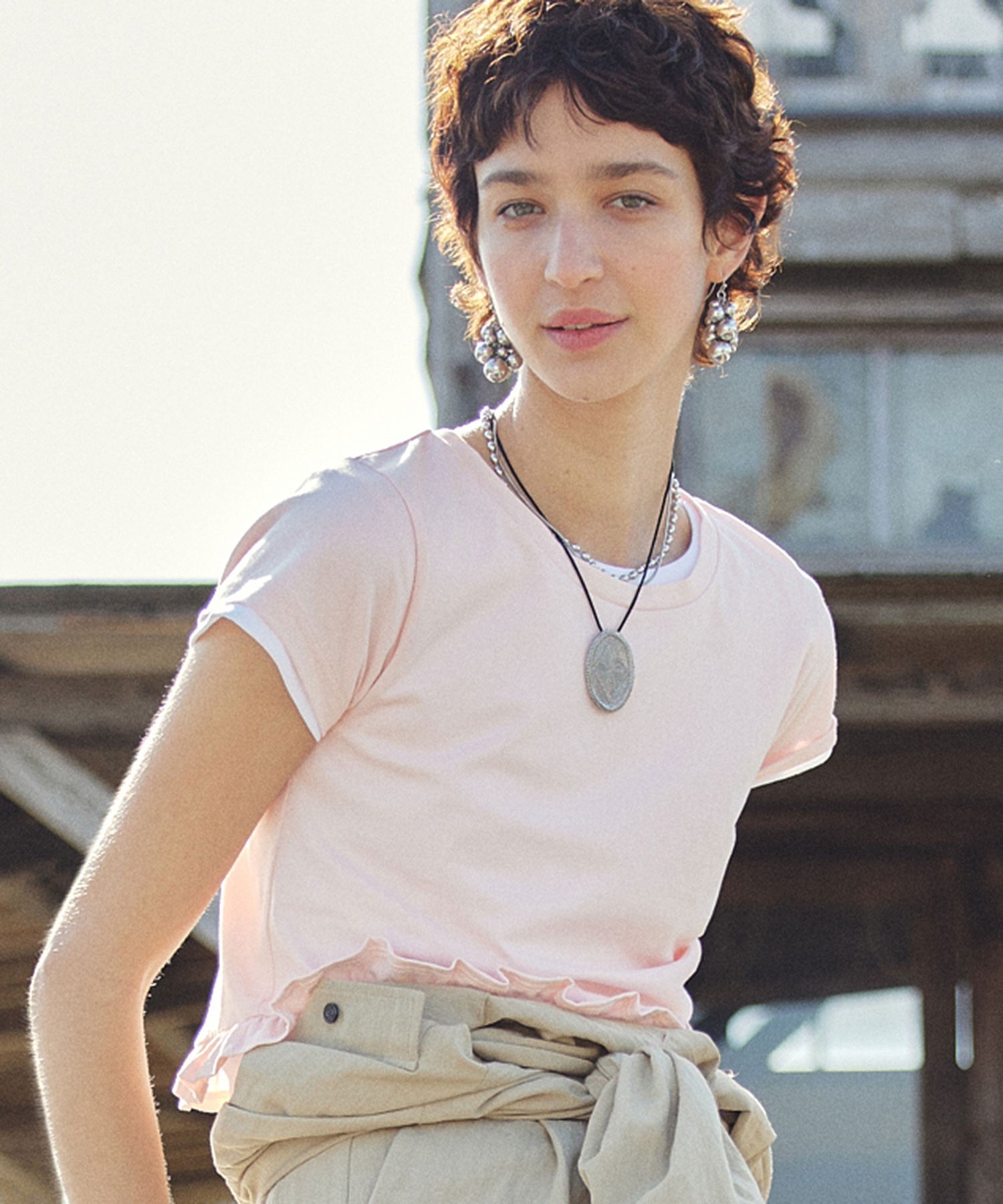 FRILL HEM TOP
