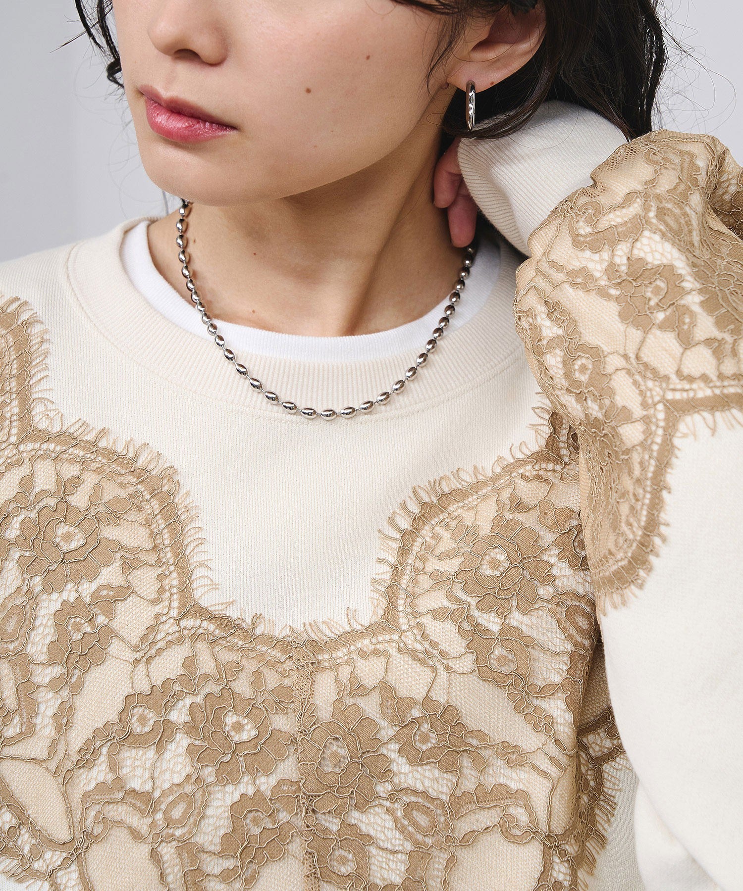 LACE SWEAT