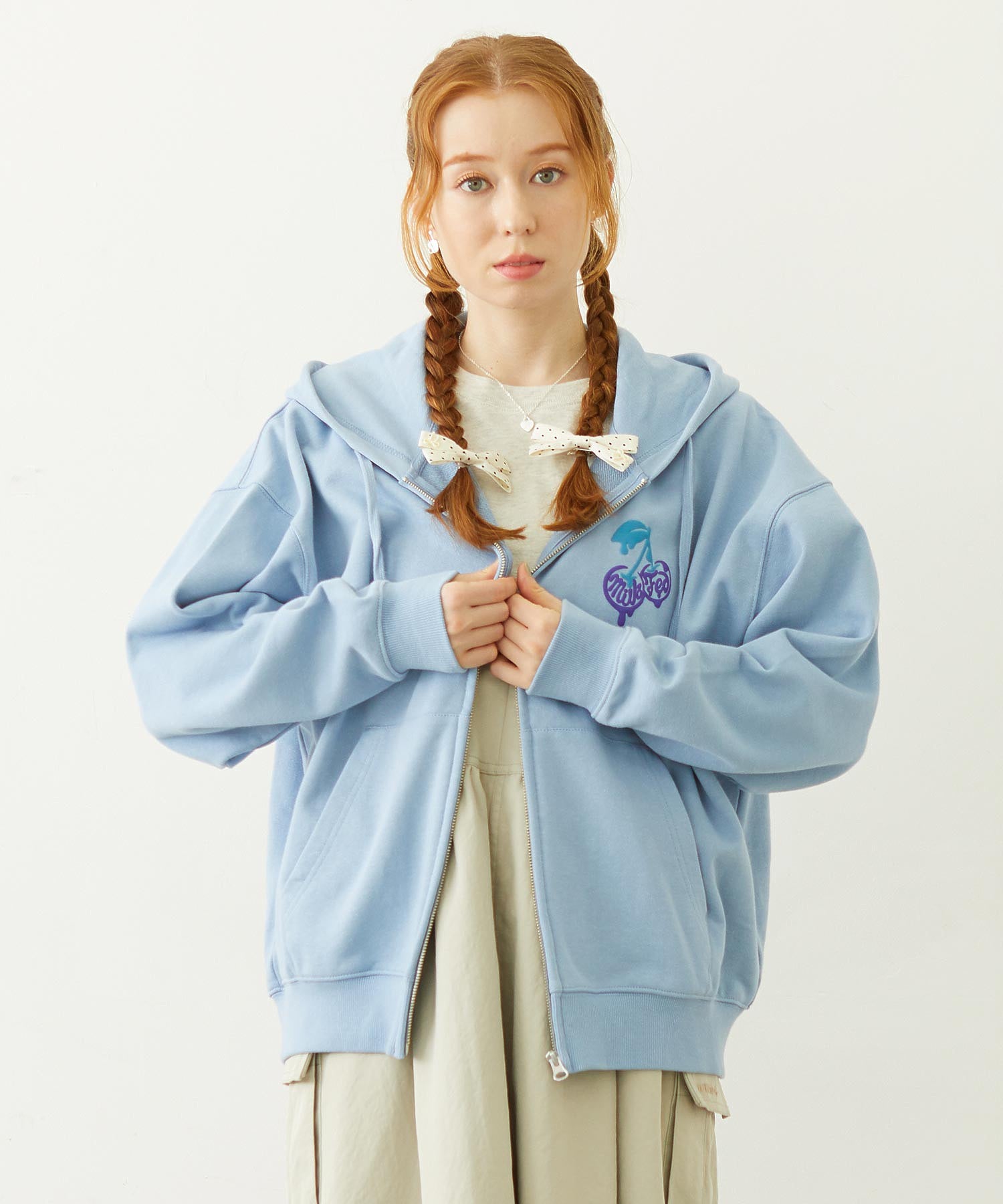 MELTY CHERRY WIDE ZIP UP HOODIE