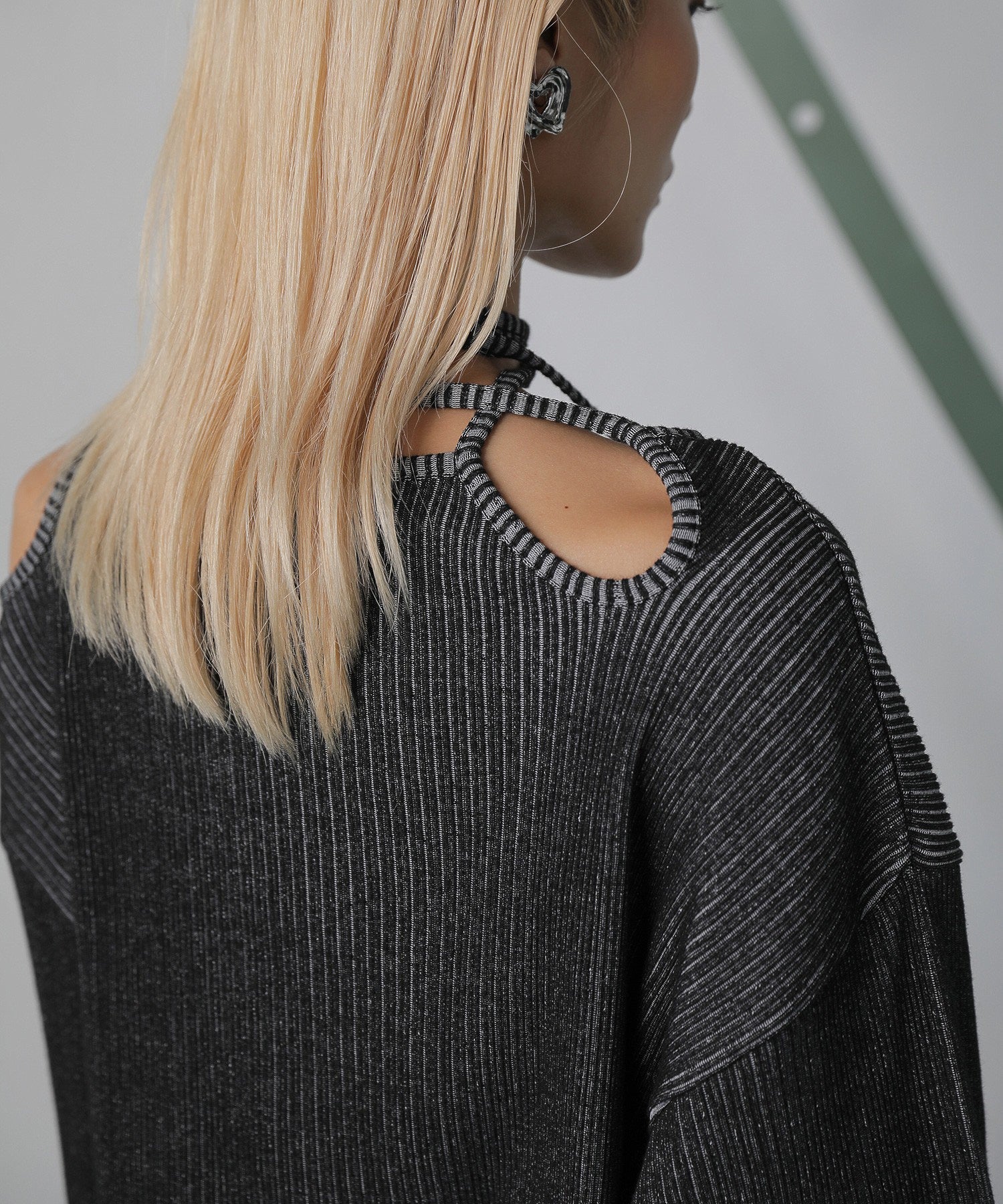 mici/カットオフプルオーバー