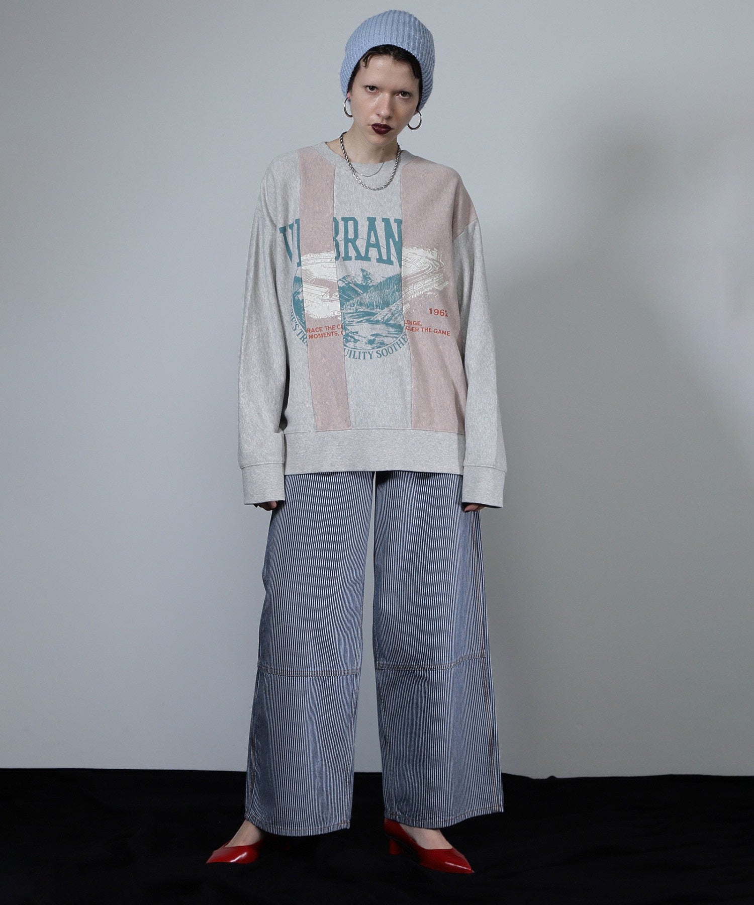 ヴィンテージロゴリメイクライクトップス