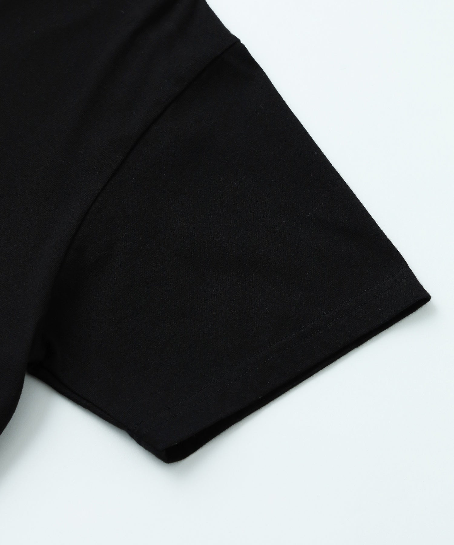 CURSIVE SCRIPT LOGO AND FACE S/S TEE