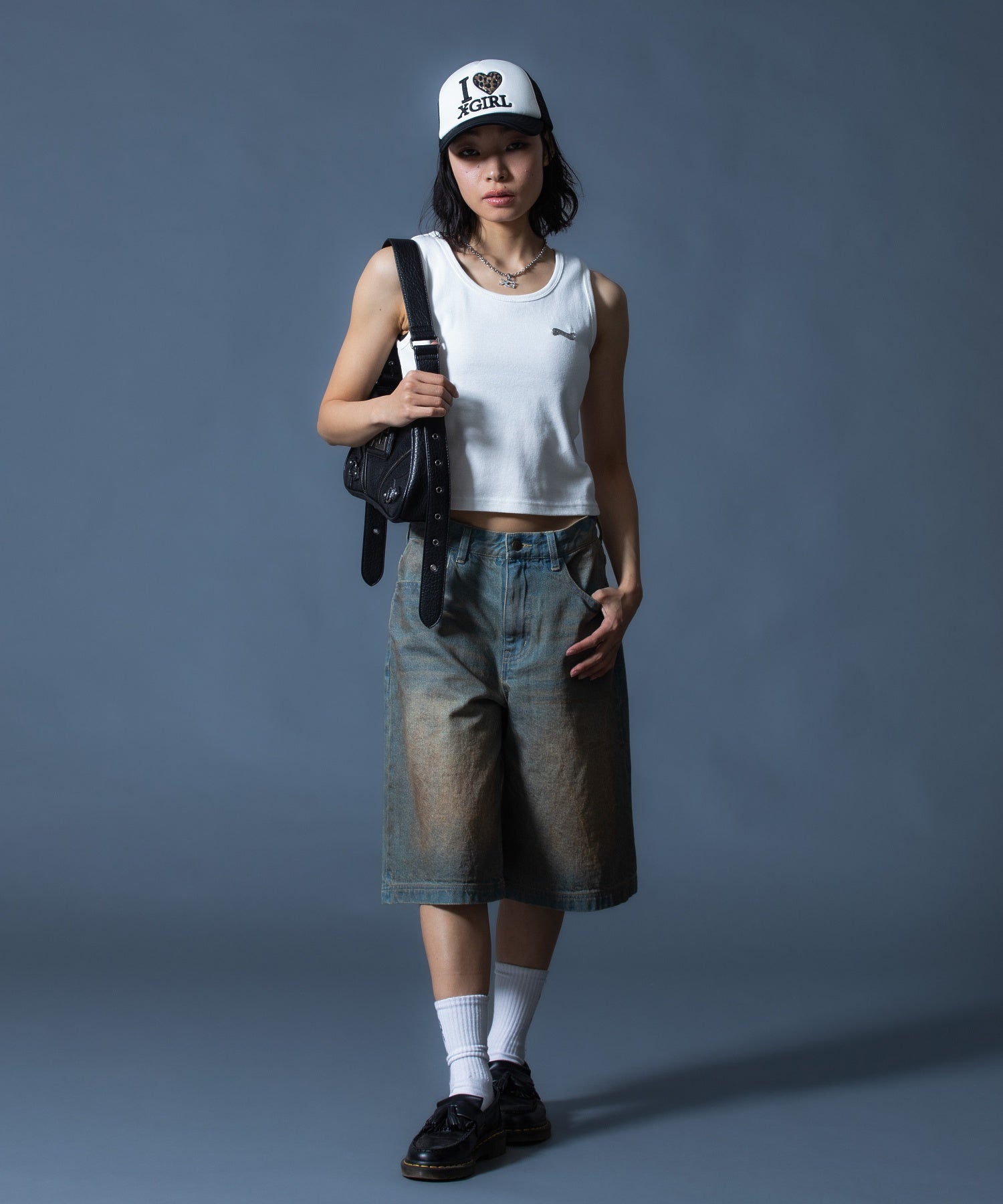 METAL NAME LOGO TANK TOP