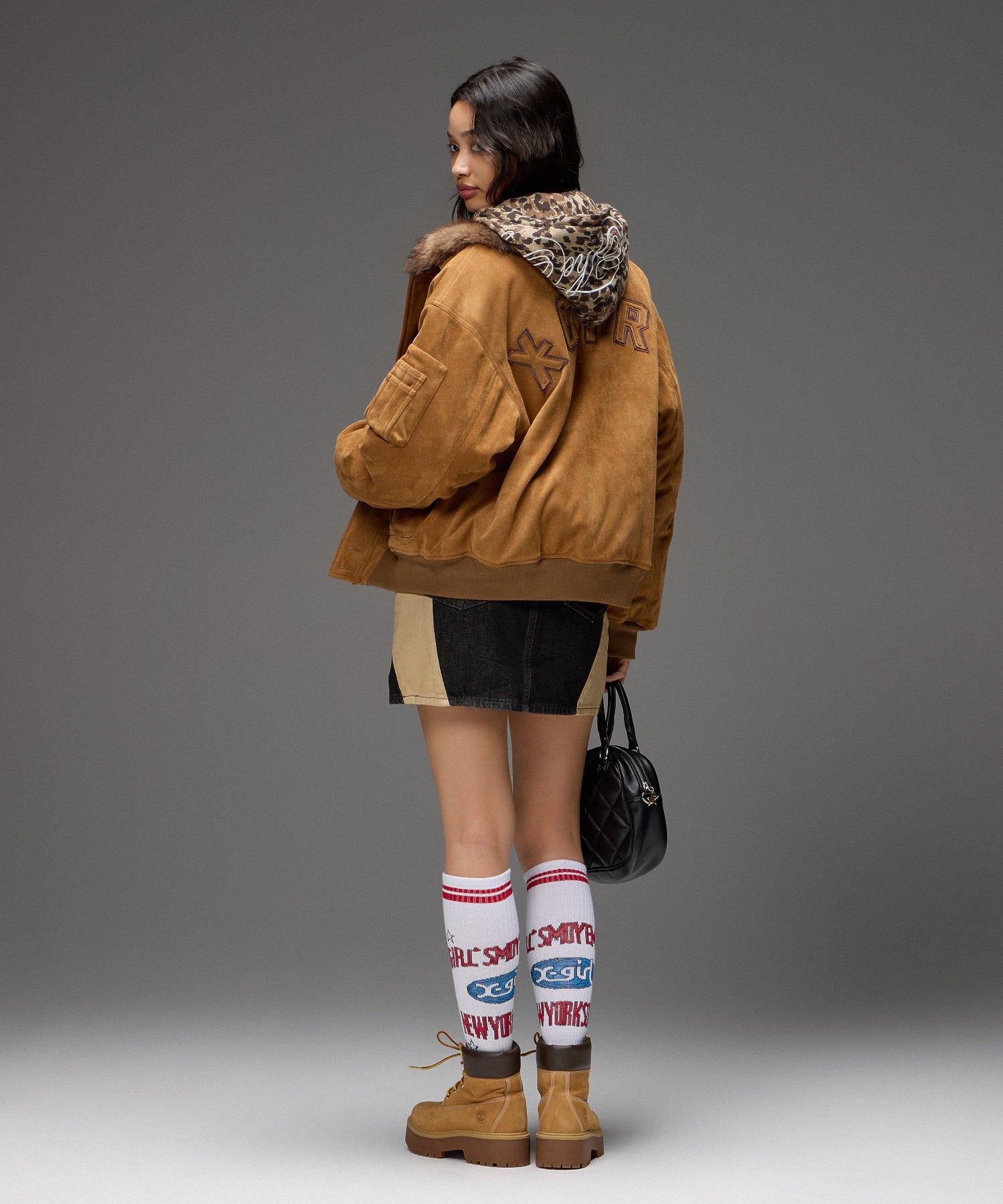 DETACHABLE FAUX FUR COLLAR PATCHED LOGO JACKET