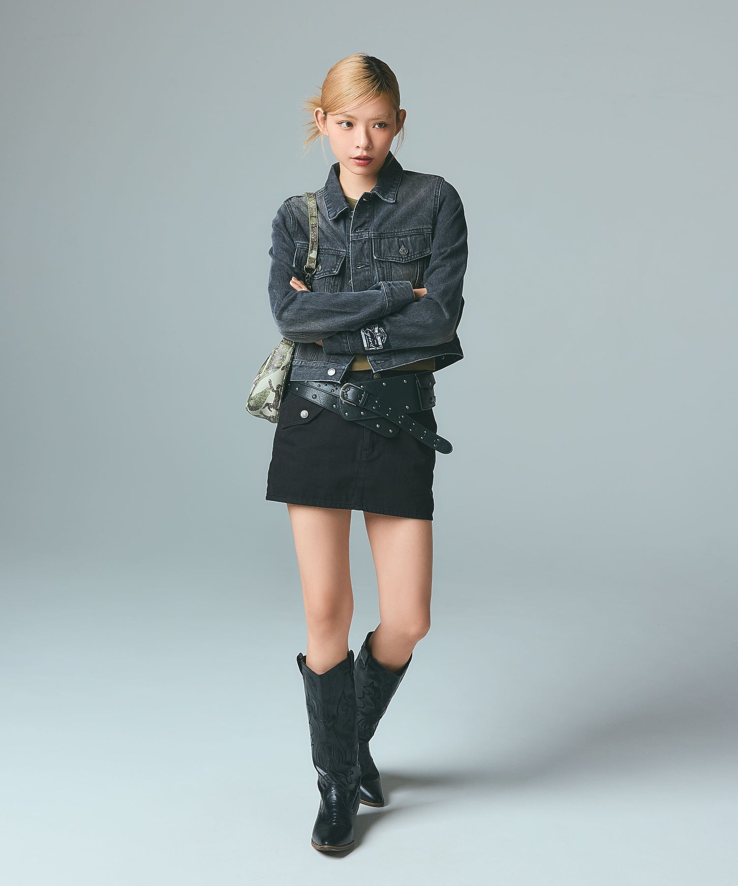 FADED FACE LABEL COMPACT DENIM JACKET