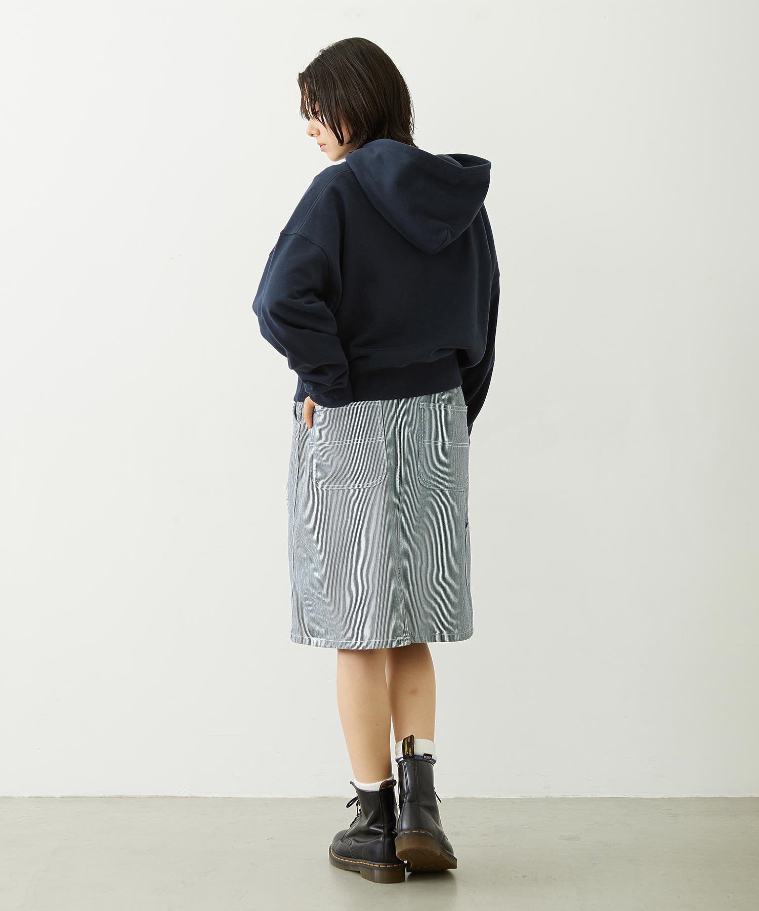 STITCHED LOGO SHORT HOODIE