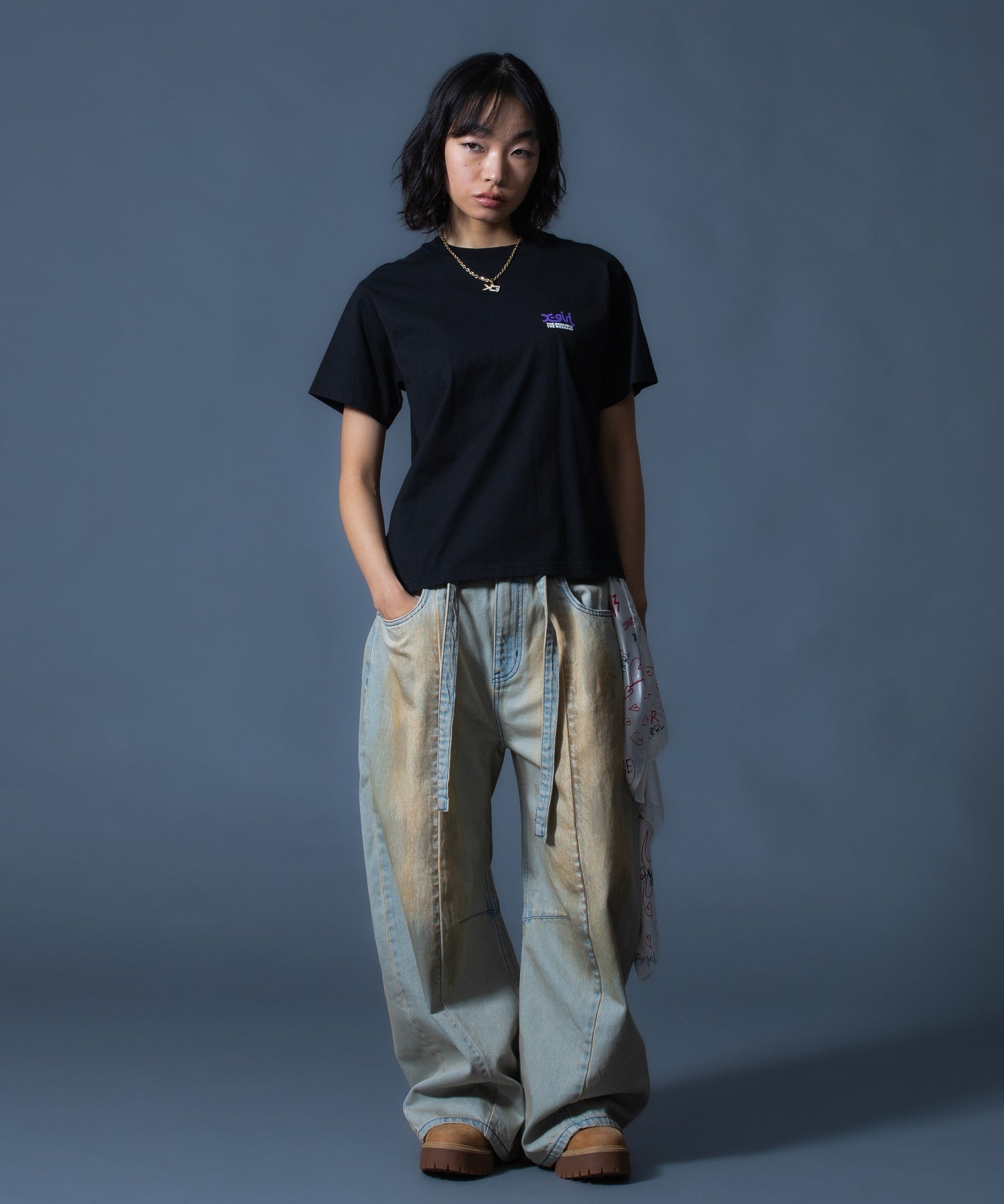 FADED FACE LABEL WIDE BAGGY DENIM PANTS