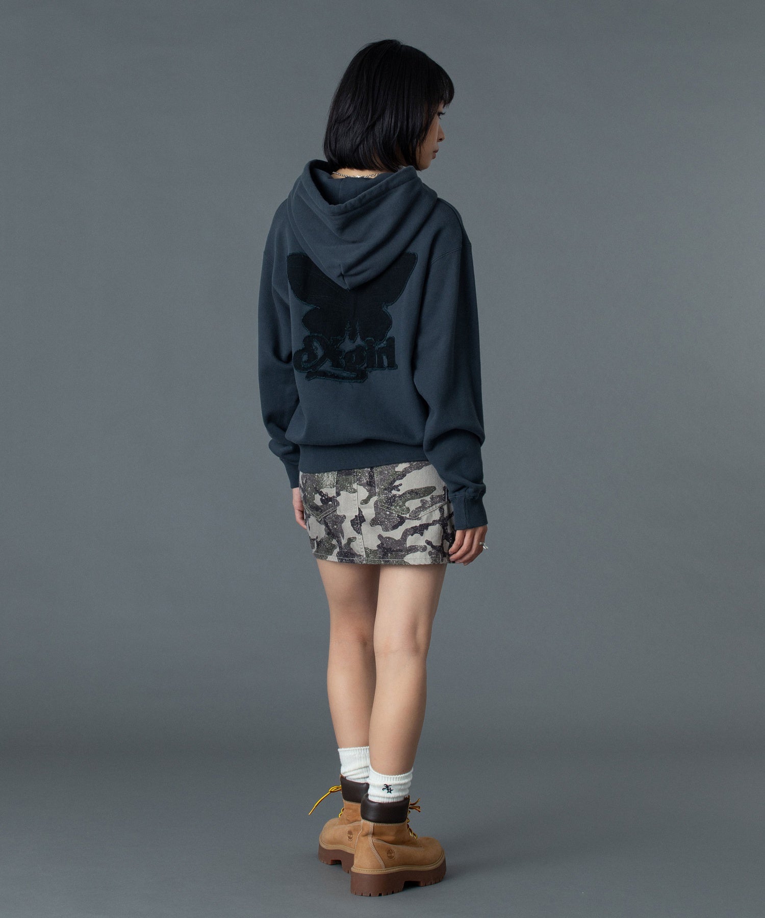 BUTTERFLY PATCH SWEAT HOODIE