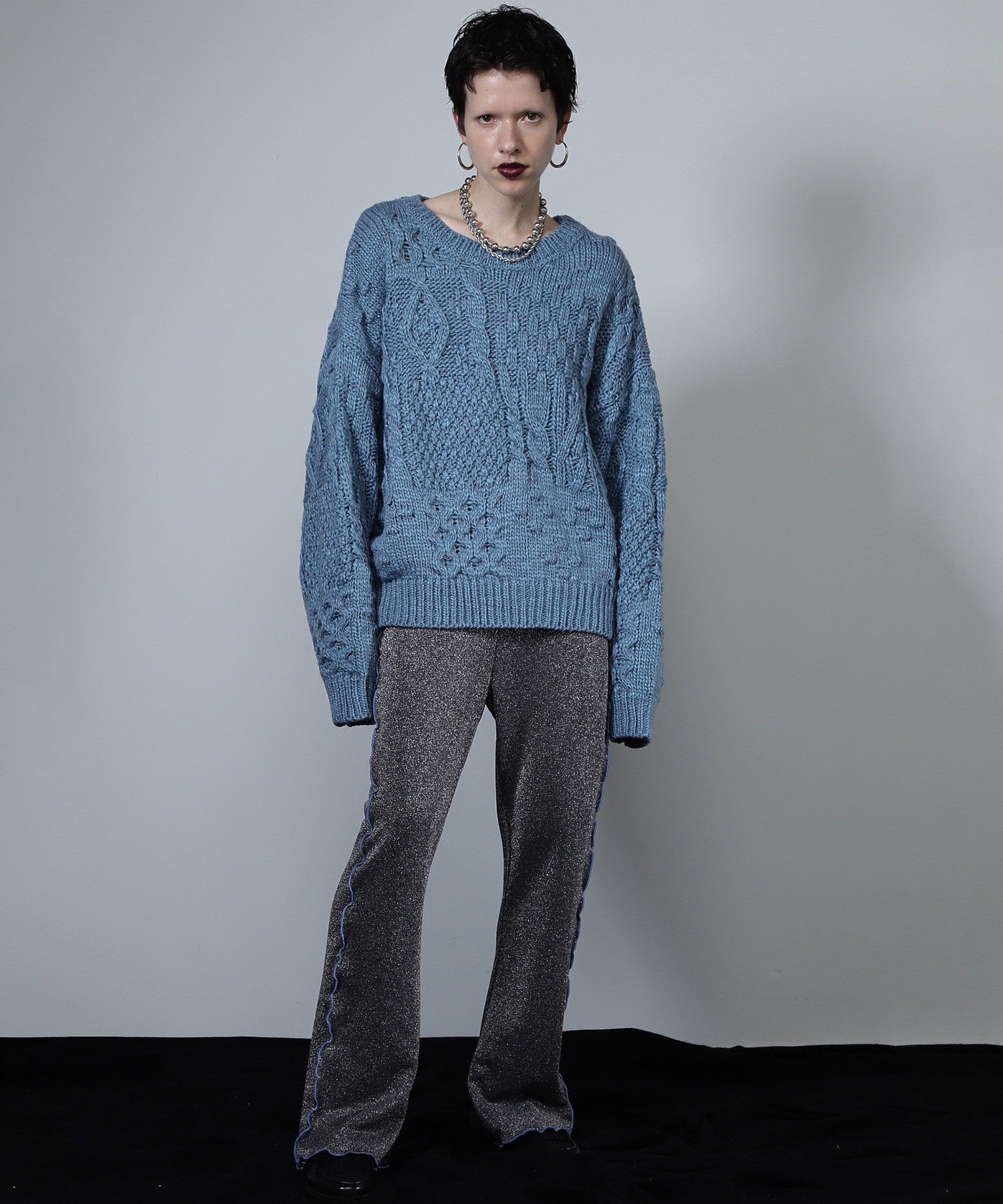 ケーブルニット