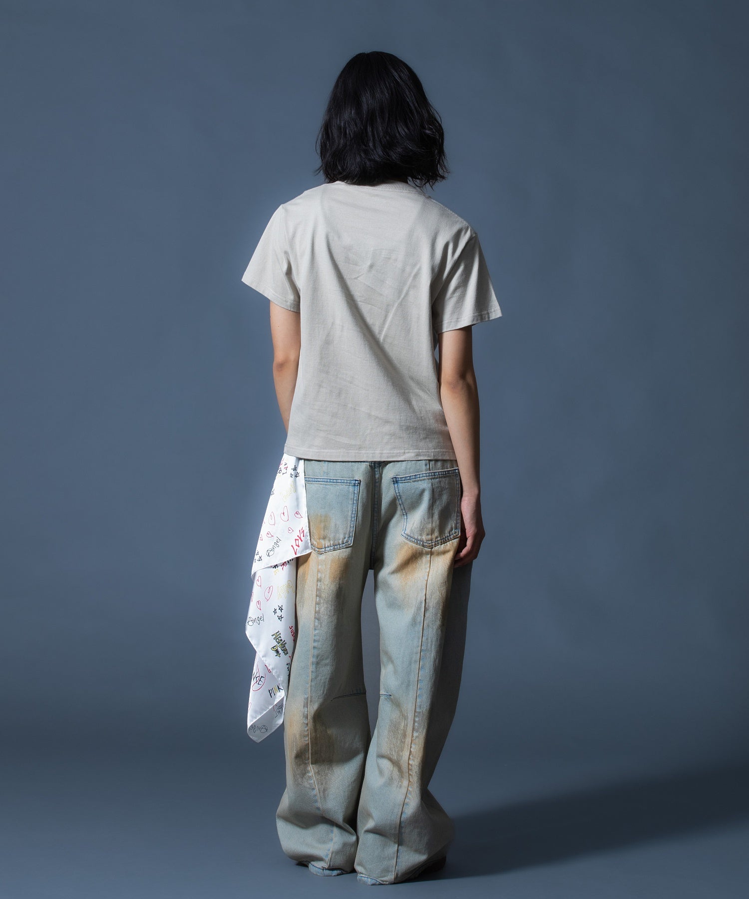 STUDDED LOGO S/S TEE