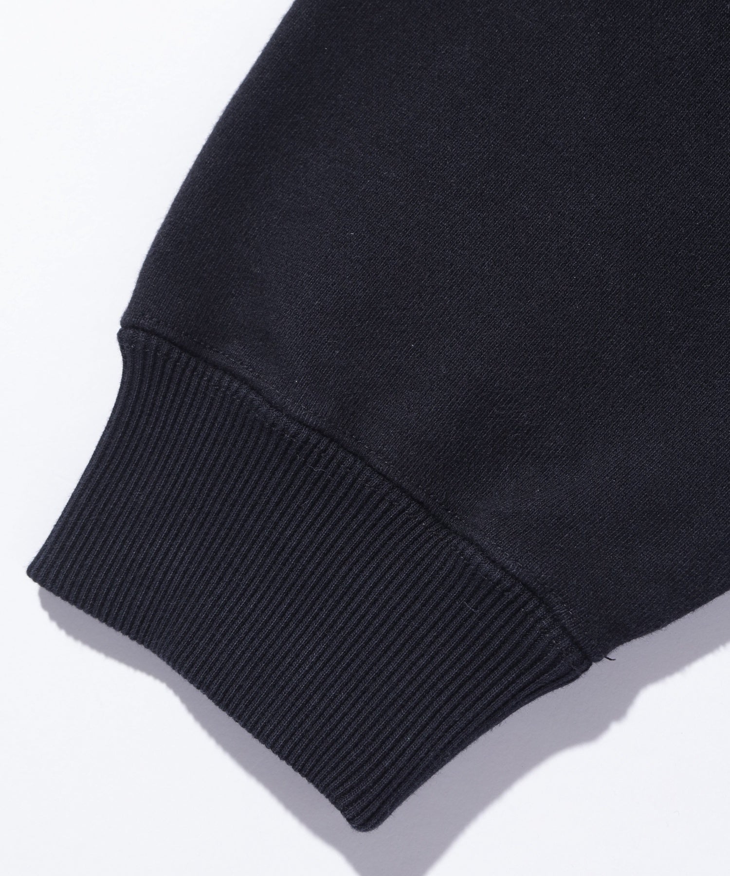 TAGGING PULLOVER HOODED SWEAT