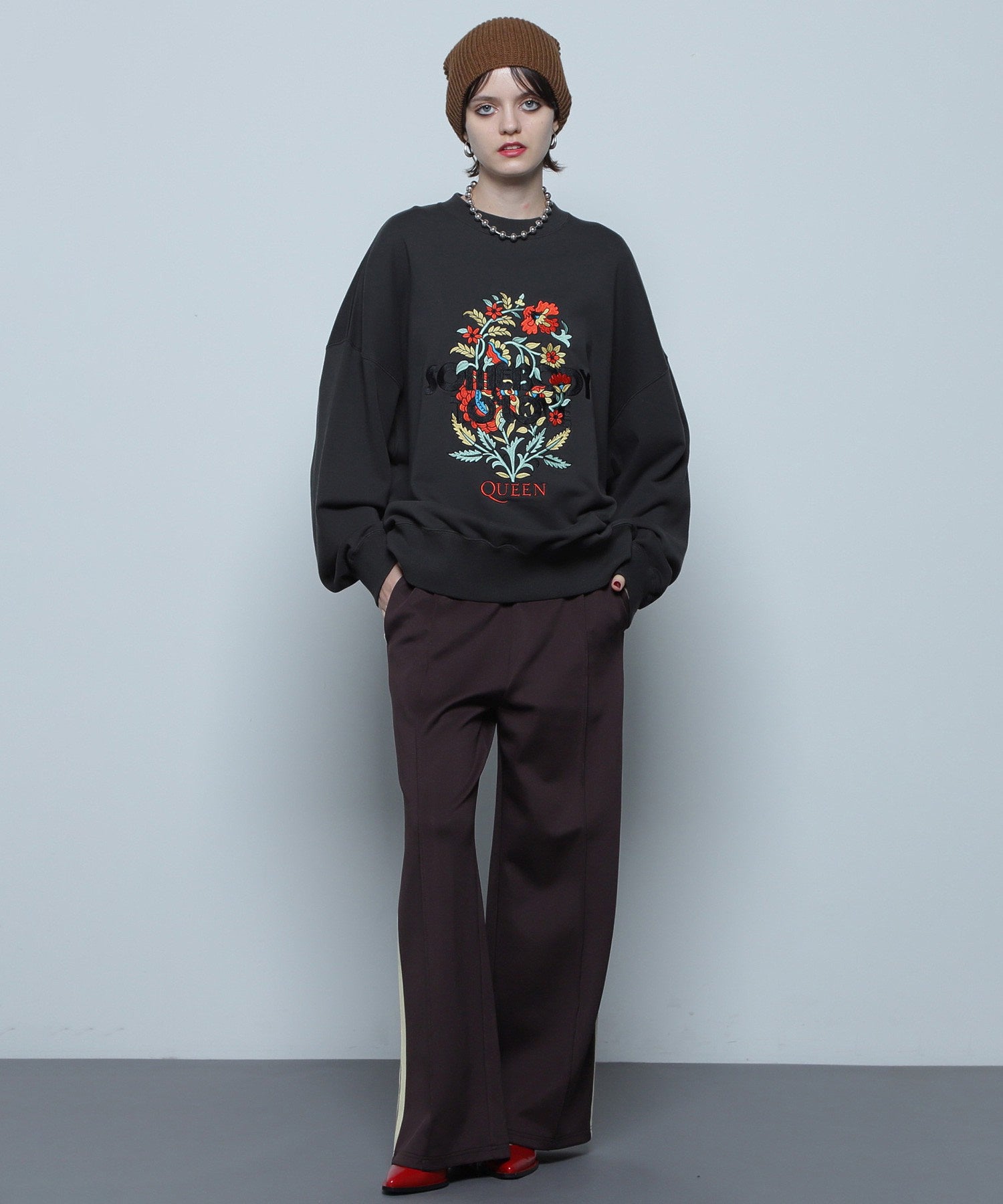 QUEEN エンブロイダリービッグスウェット