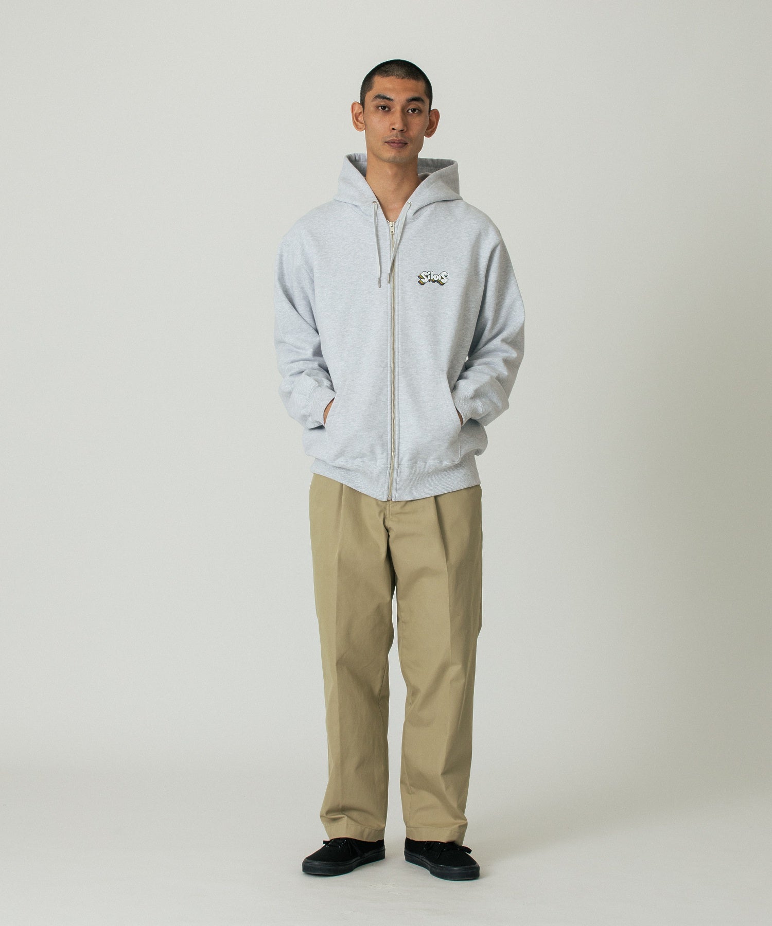 CHINO PANTS