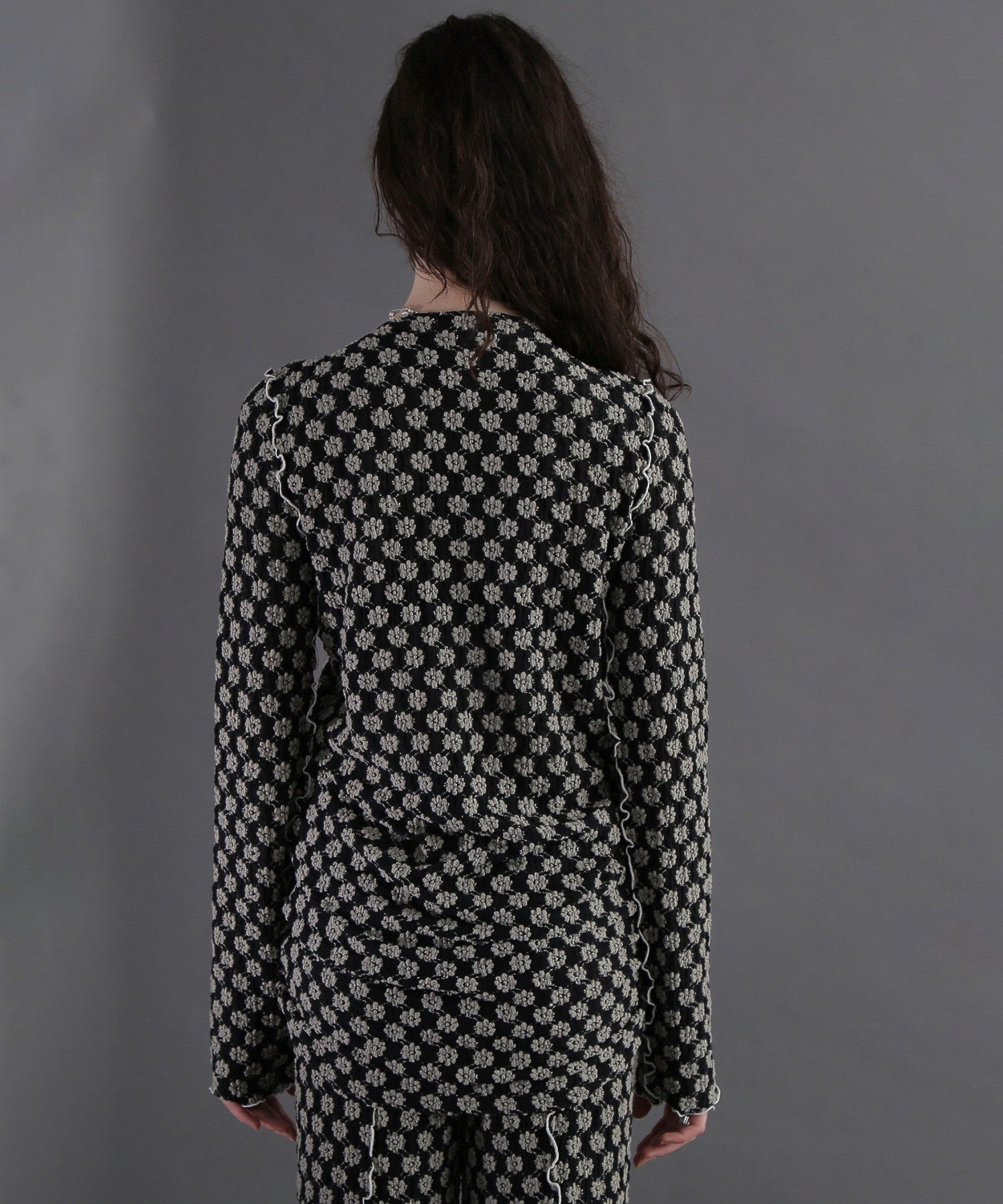 CREOLME/シャーリングフラワートップス