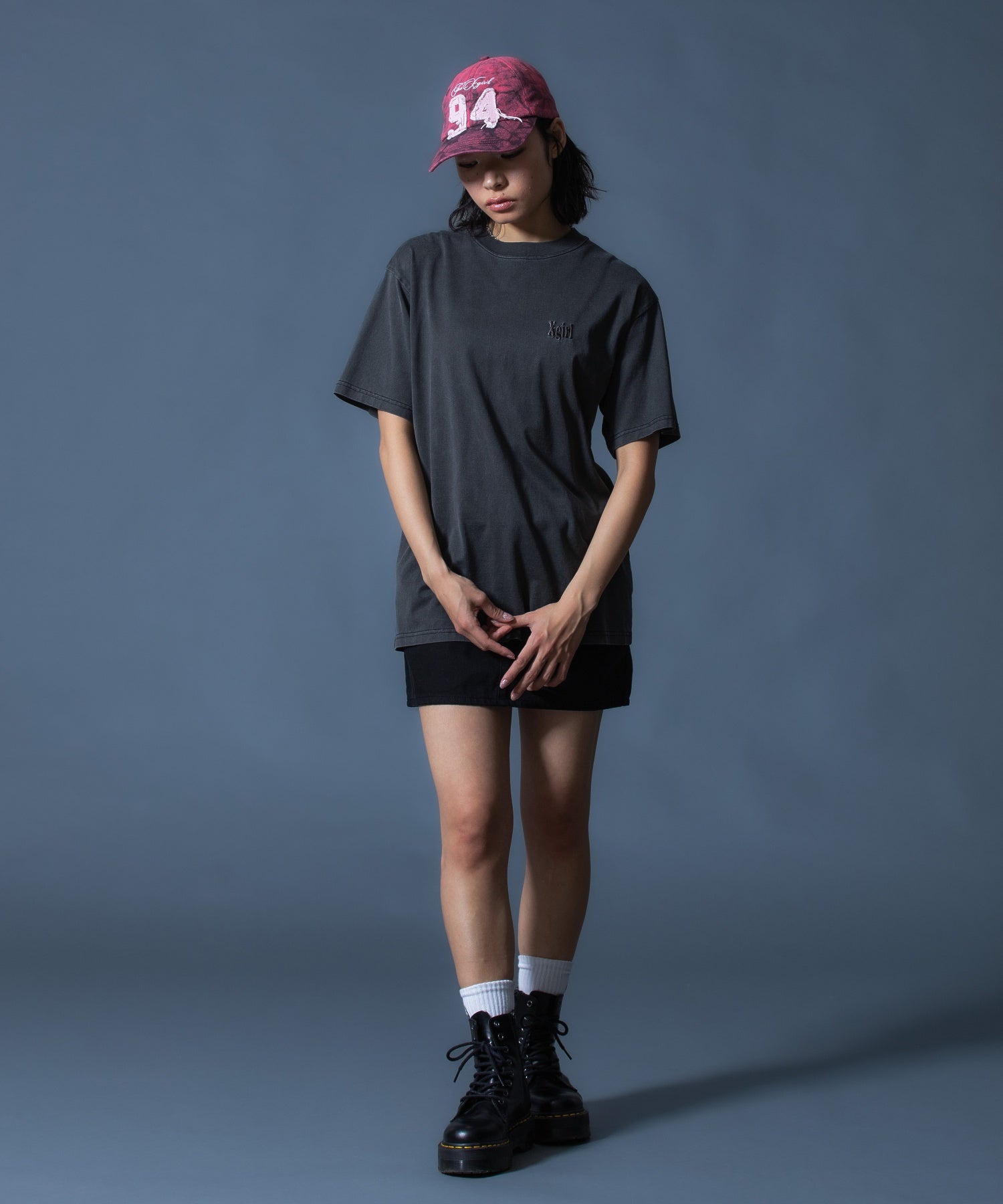 PIGMENT DYED HEART AND LOGO S/S TEE