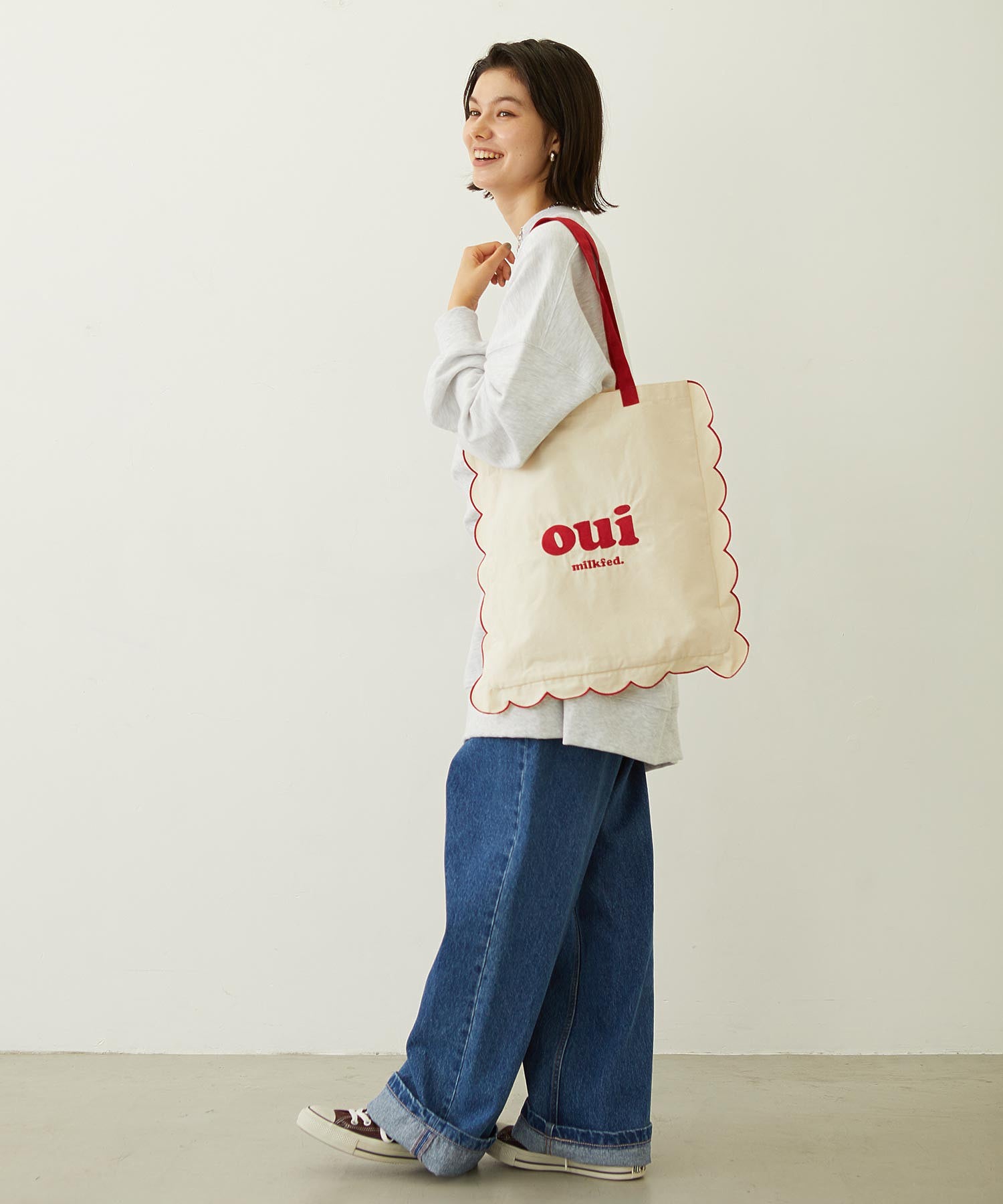 RUFFLE TOTE BAG