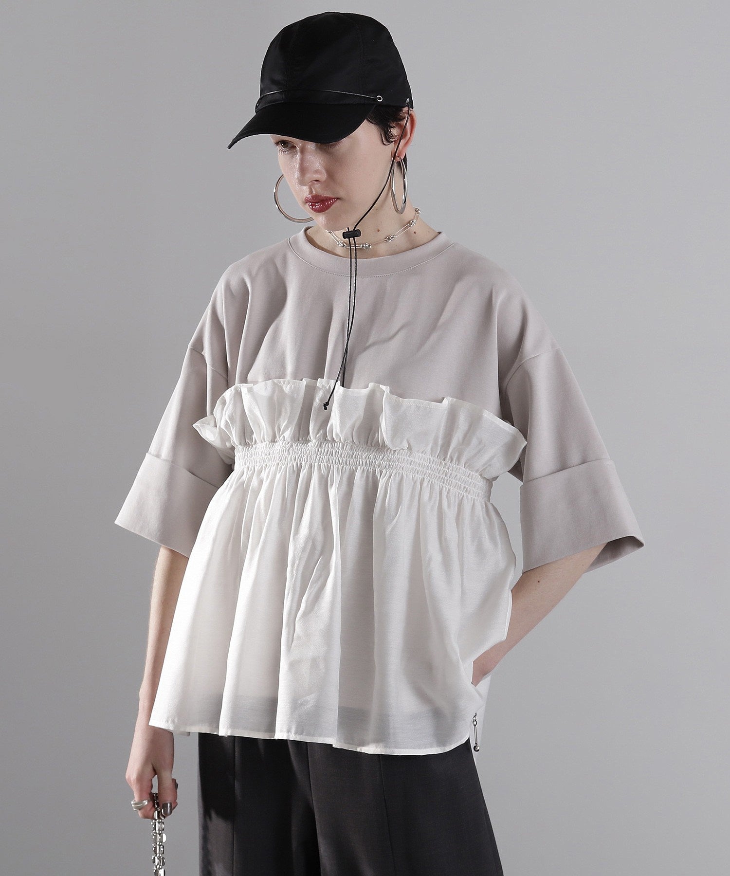 ドッキングフリルカットソー