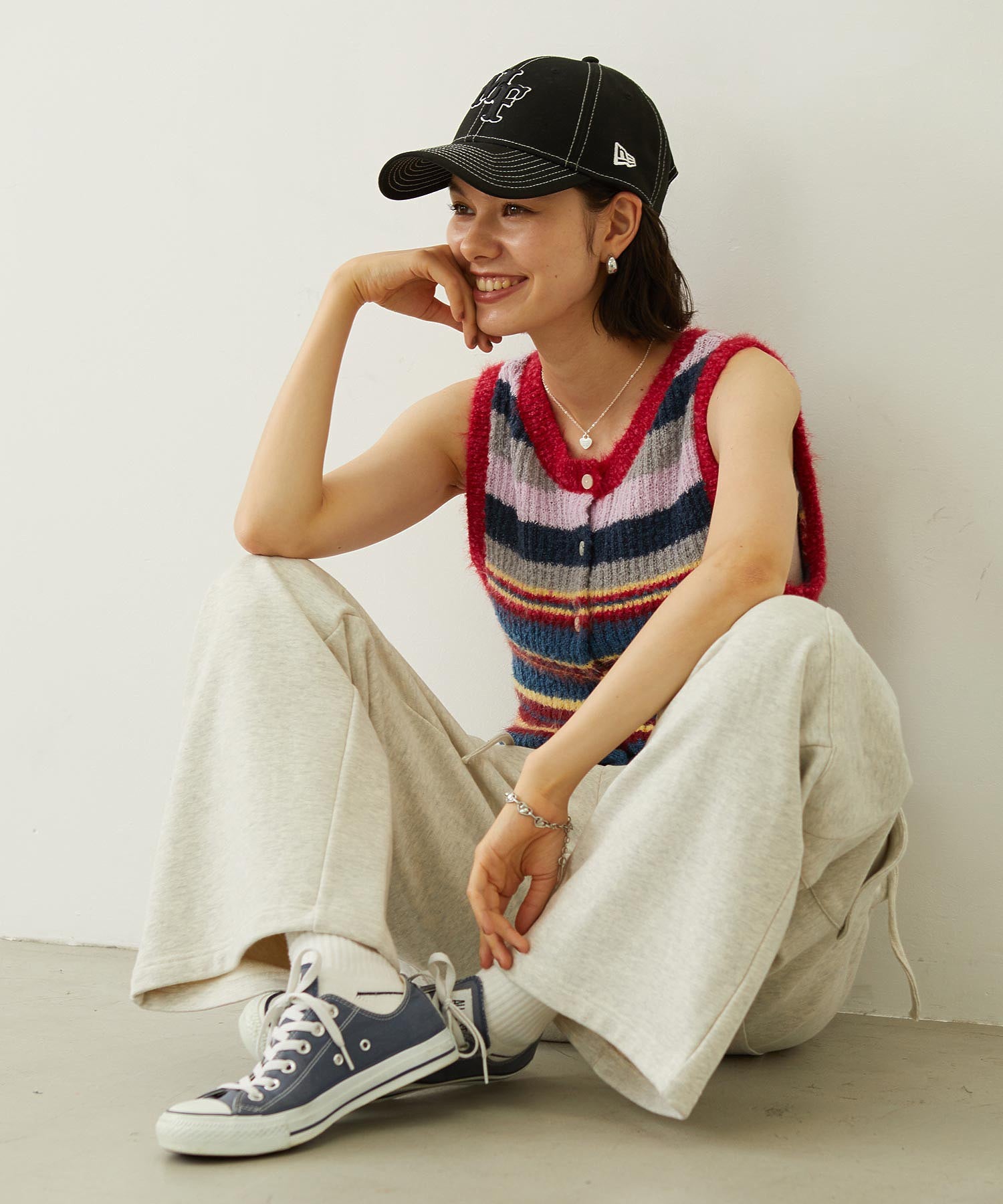 TWO-TYPE STRIPED KNIT VEST