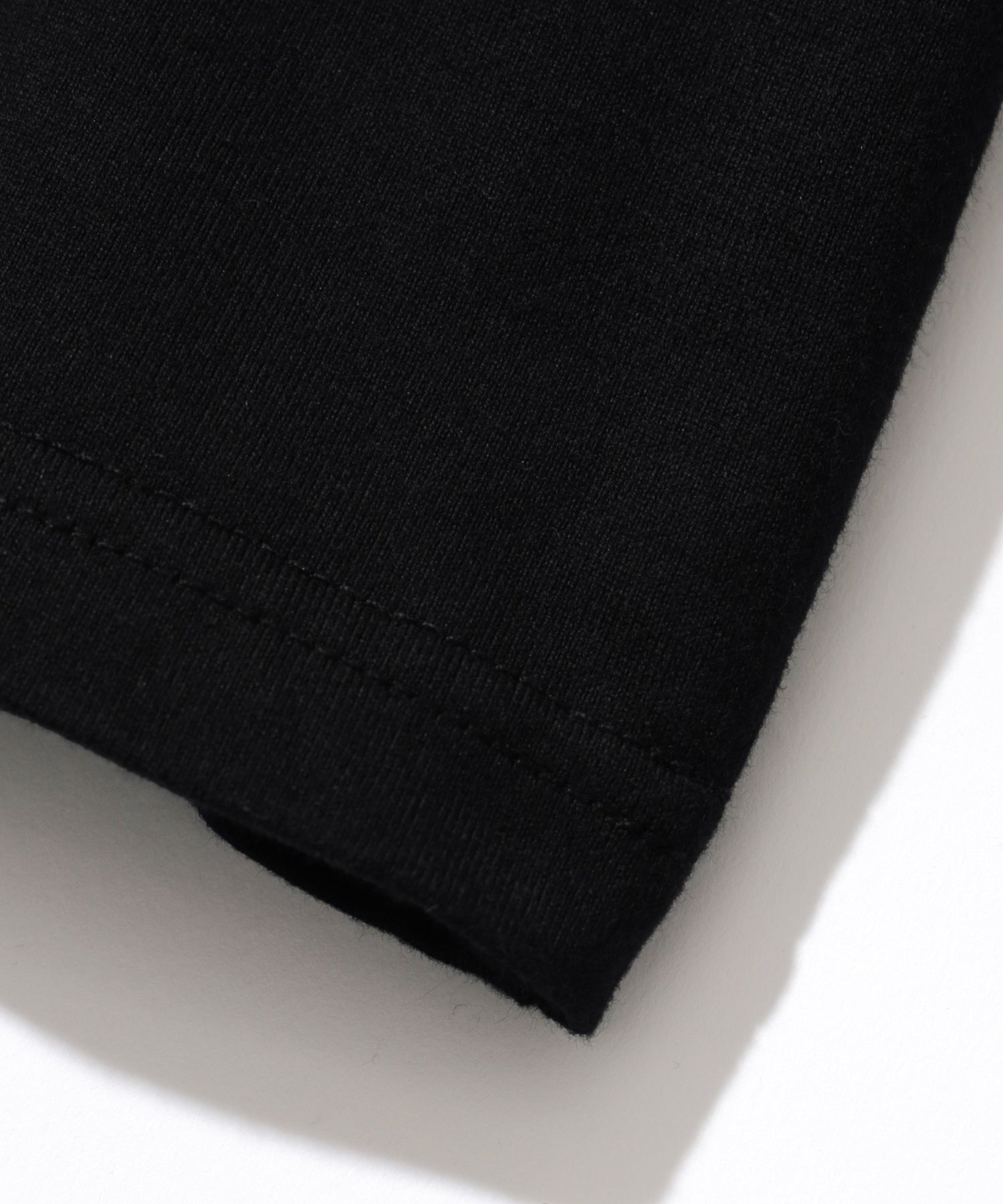 STRIPED SLEEVE L/S TEE