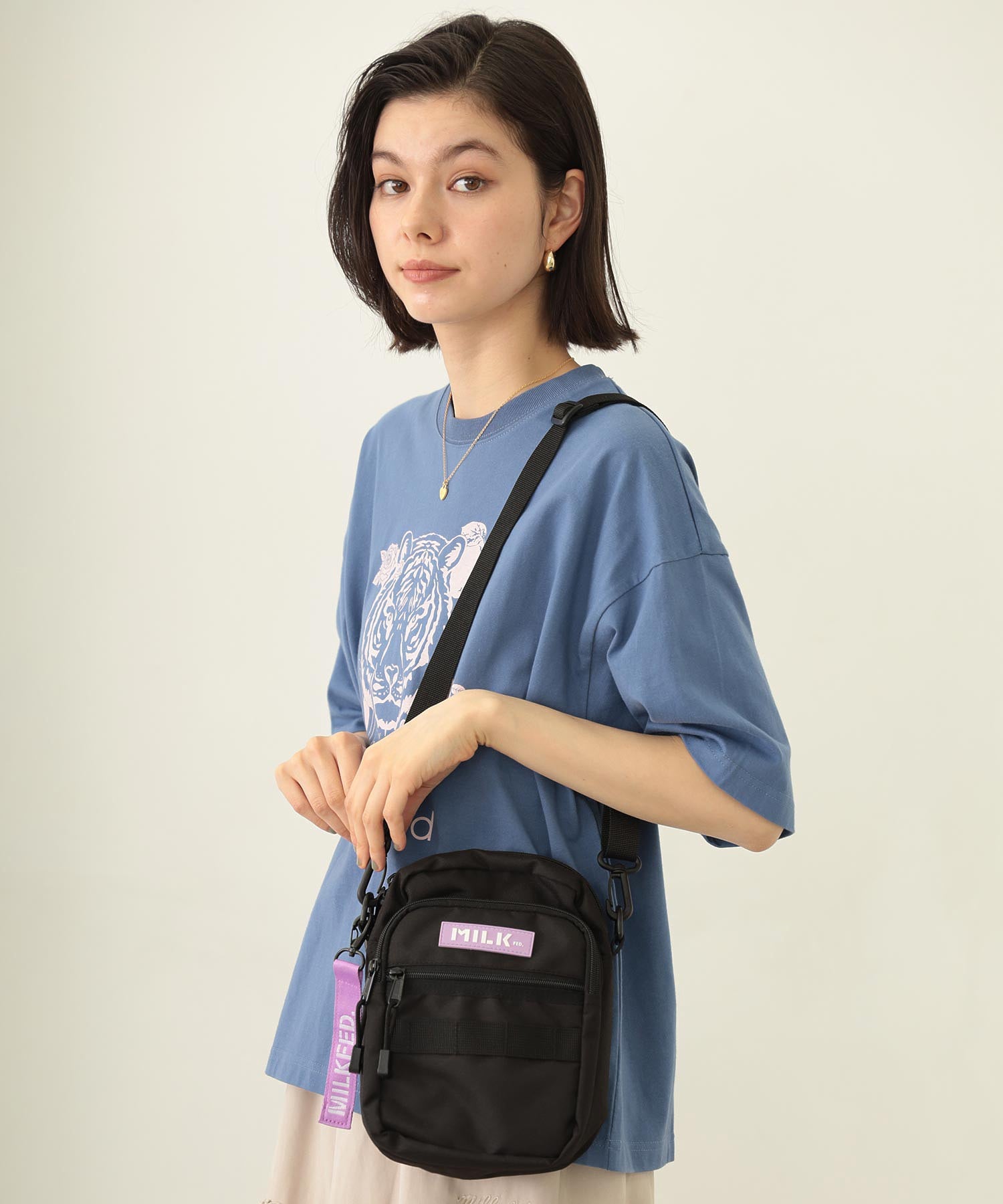 ACTIVE FRONT POCKET MOLLE SHOULDER BAG MILKFED.