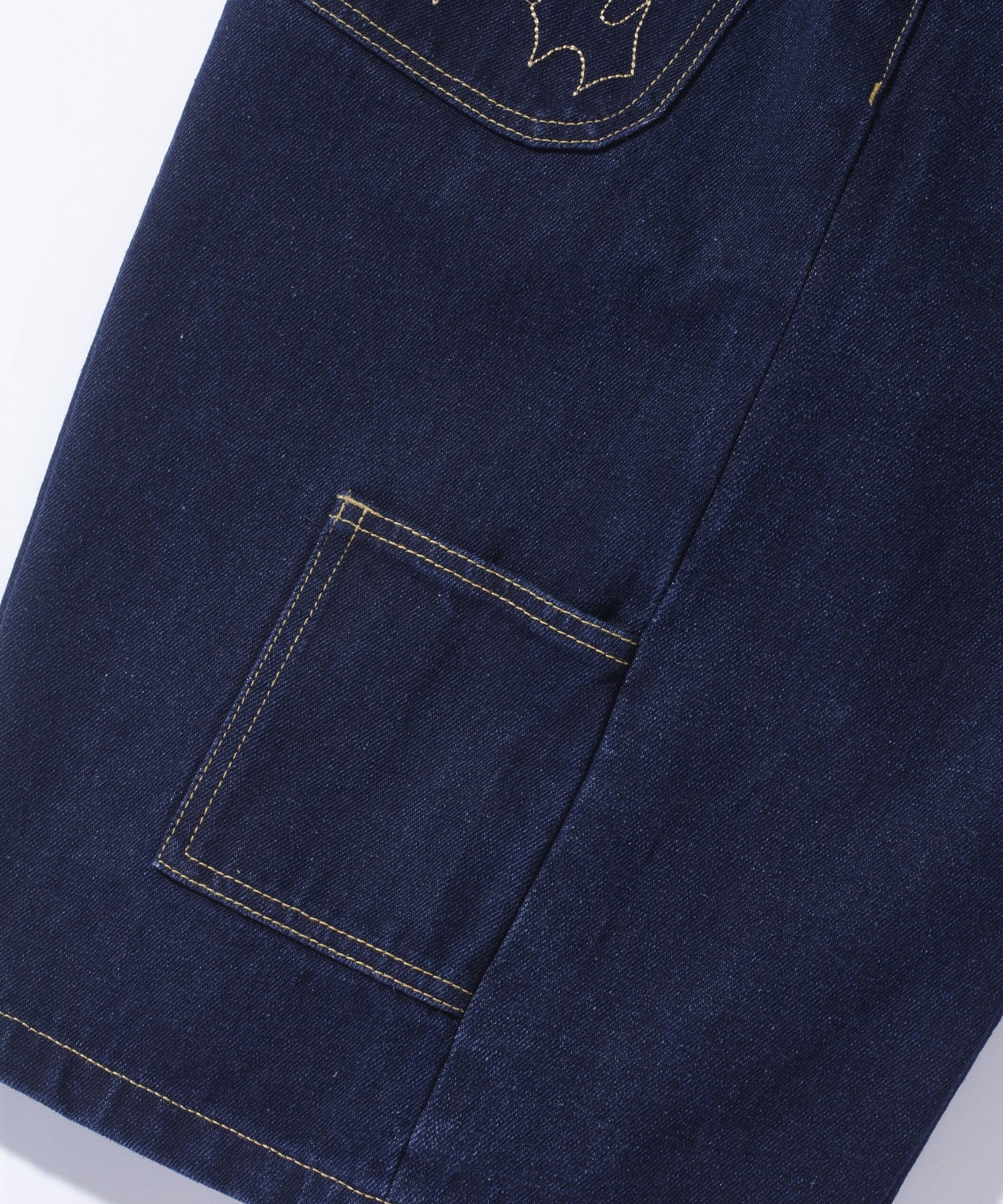 STITCHED LOGO DENIM SHORTS