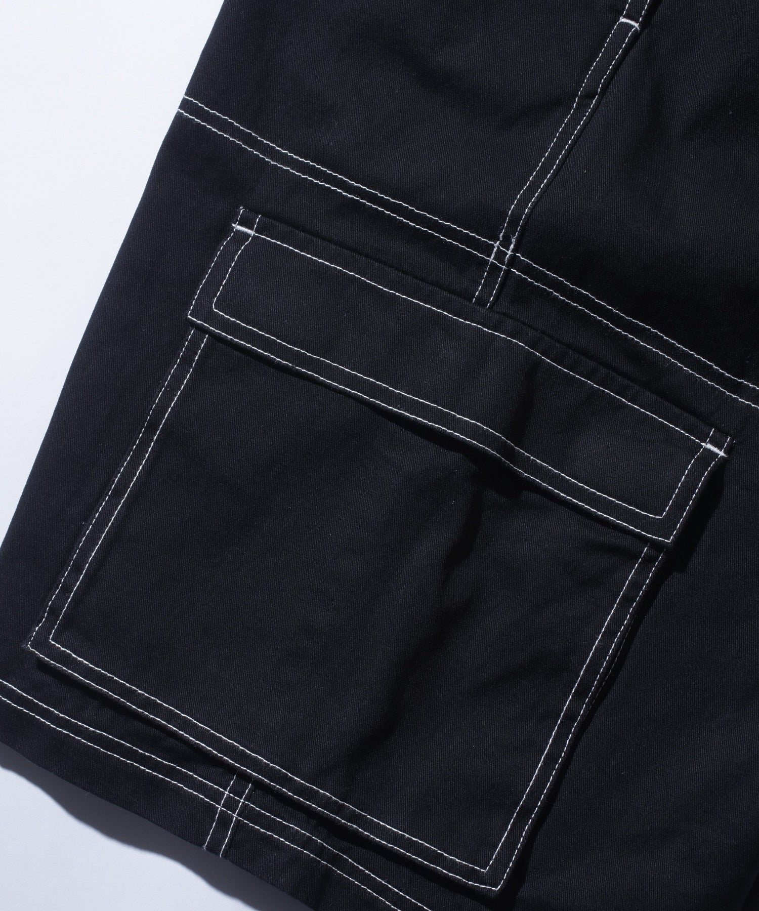 RESORT CARGO SHORT PANTS