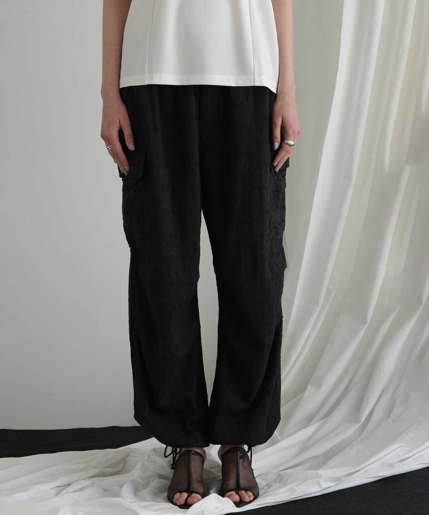 レースカーゴパンツ