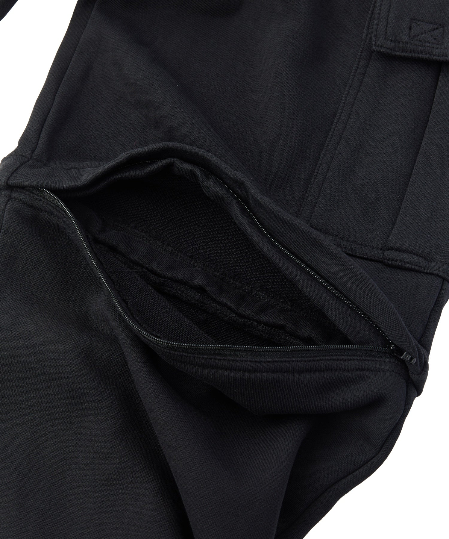 EMBLEM POCKET 2WAY BUGGY SWEATPANTS