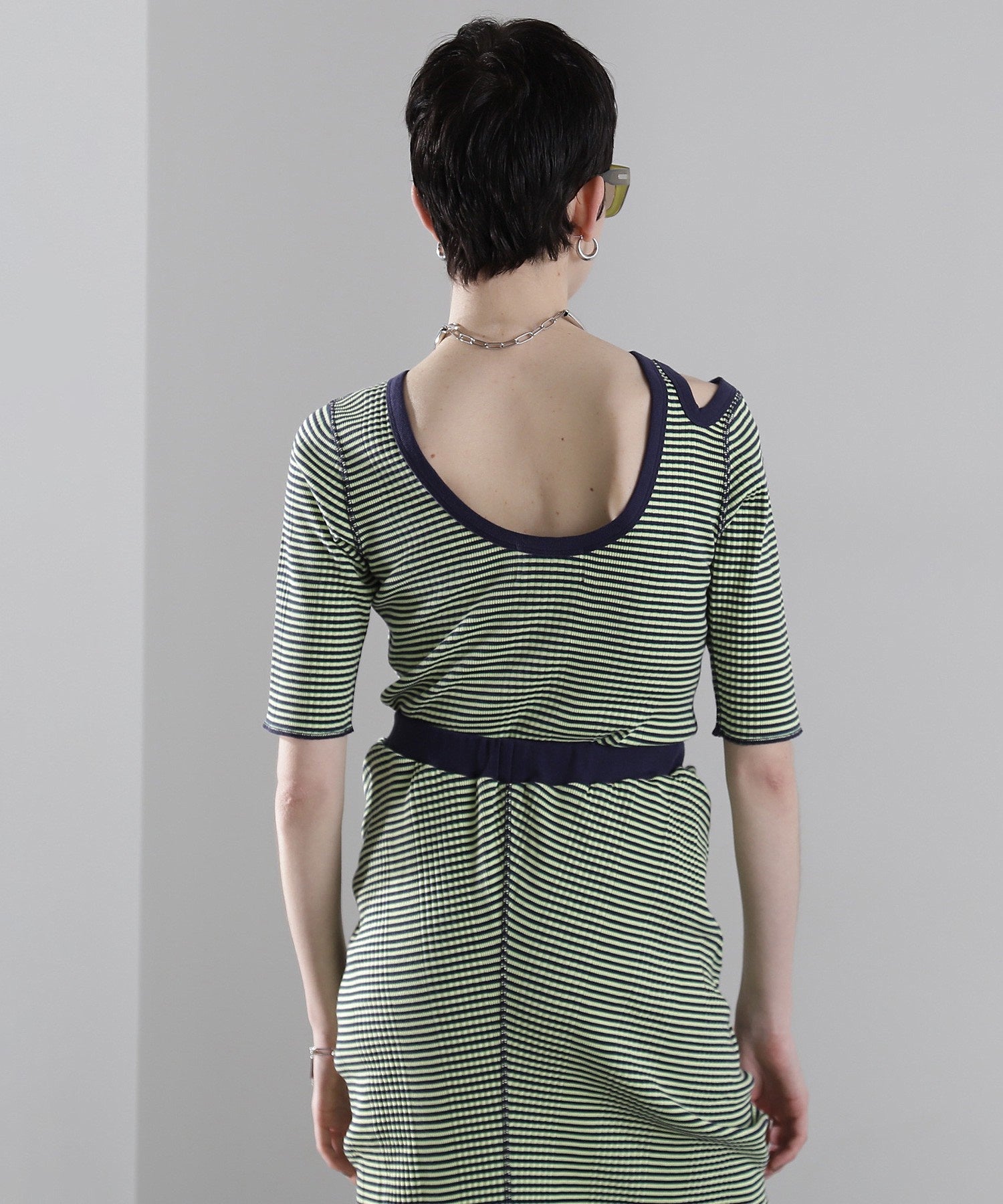 マルチボーダートップス