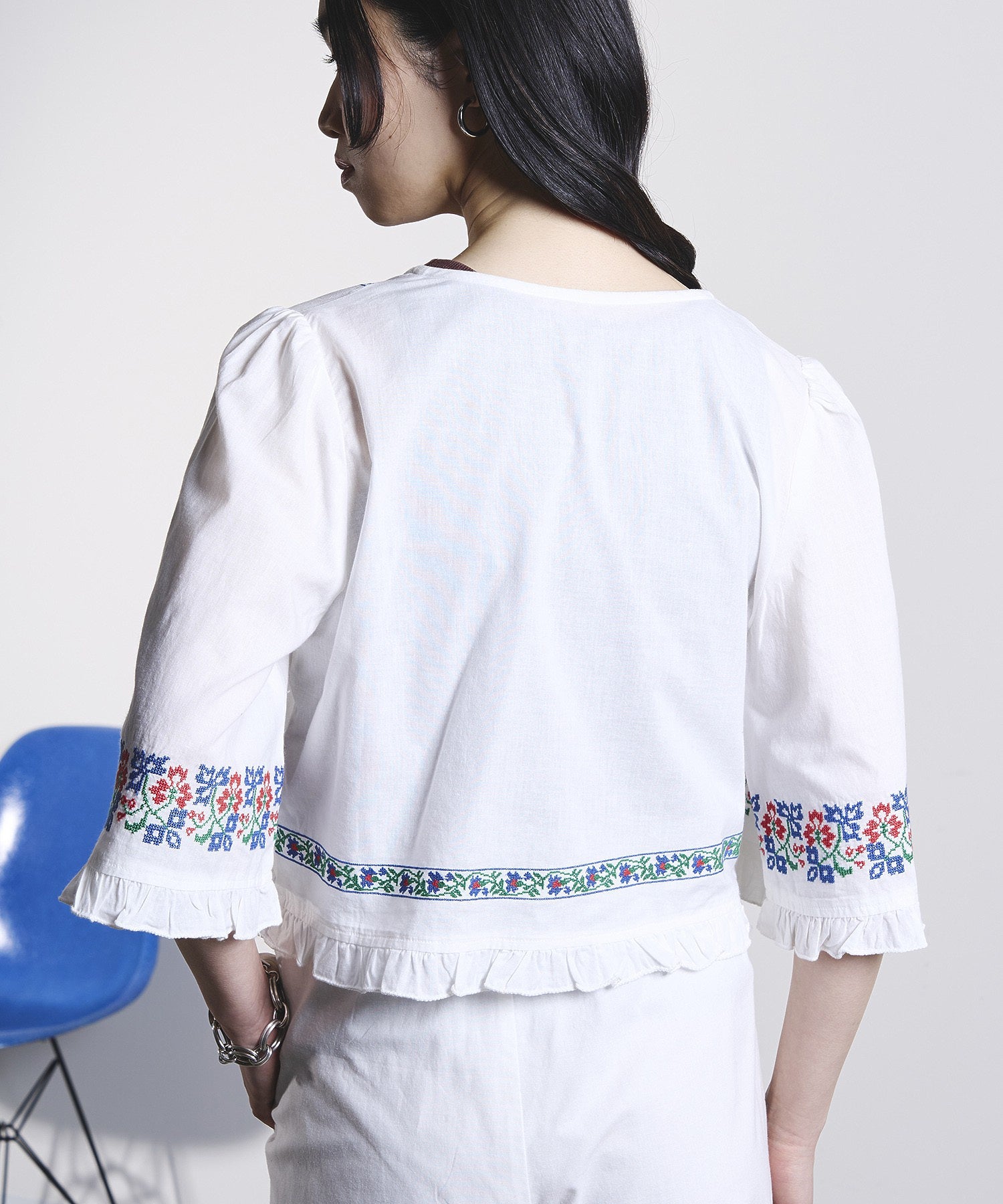 EMBROIDERY RIBBON BLOUSE