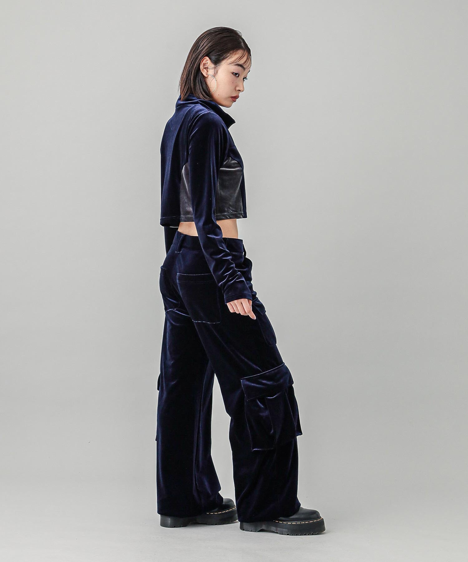 VELOUR HALF ZIP TOP