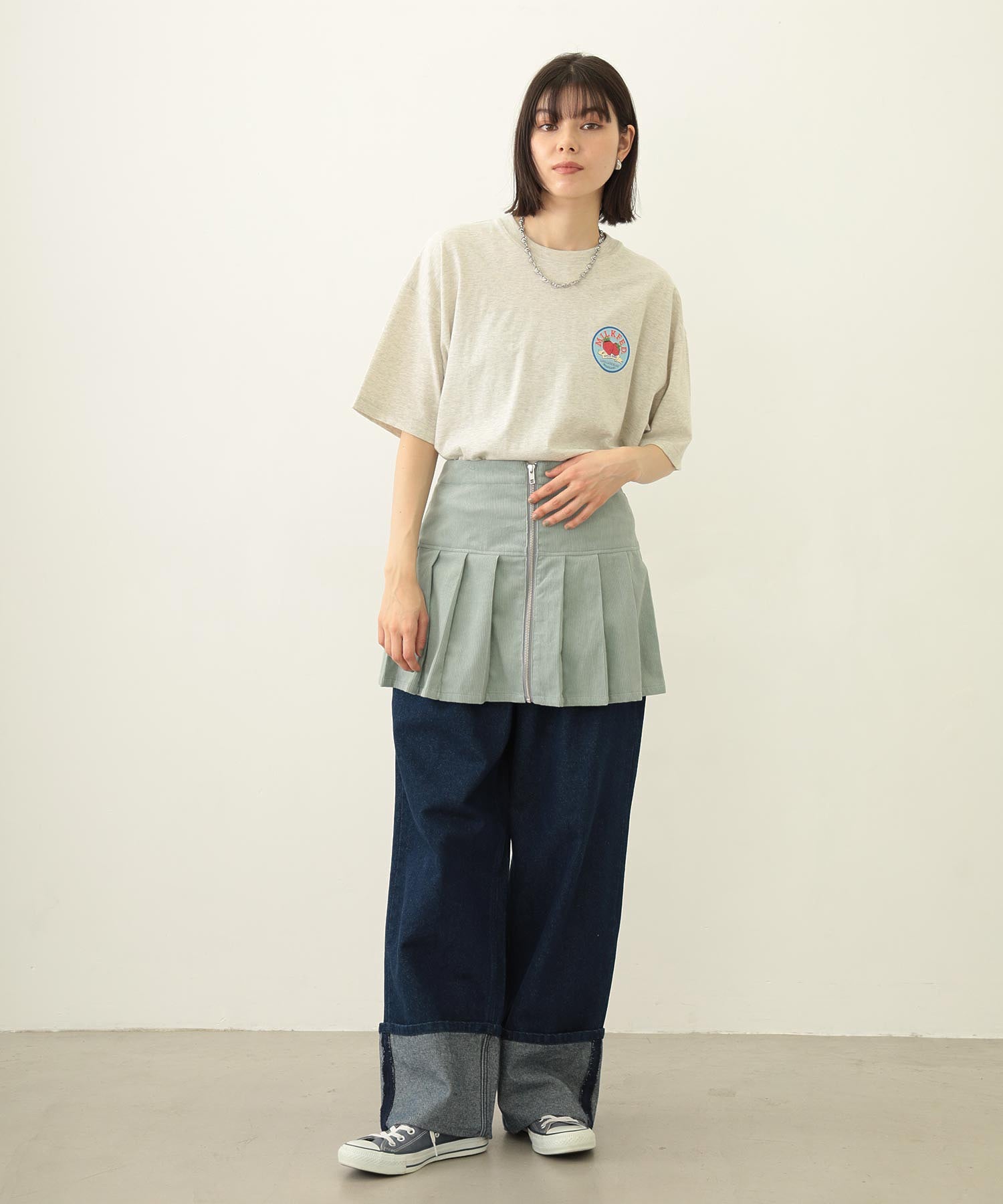 CIRCLE STRAWBERRY LOGO S/S TEE