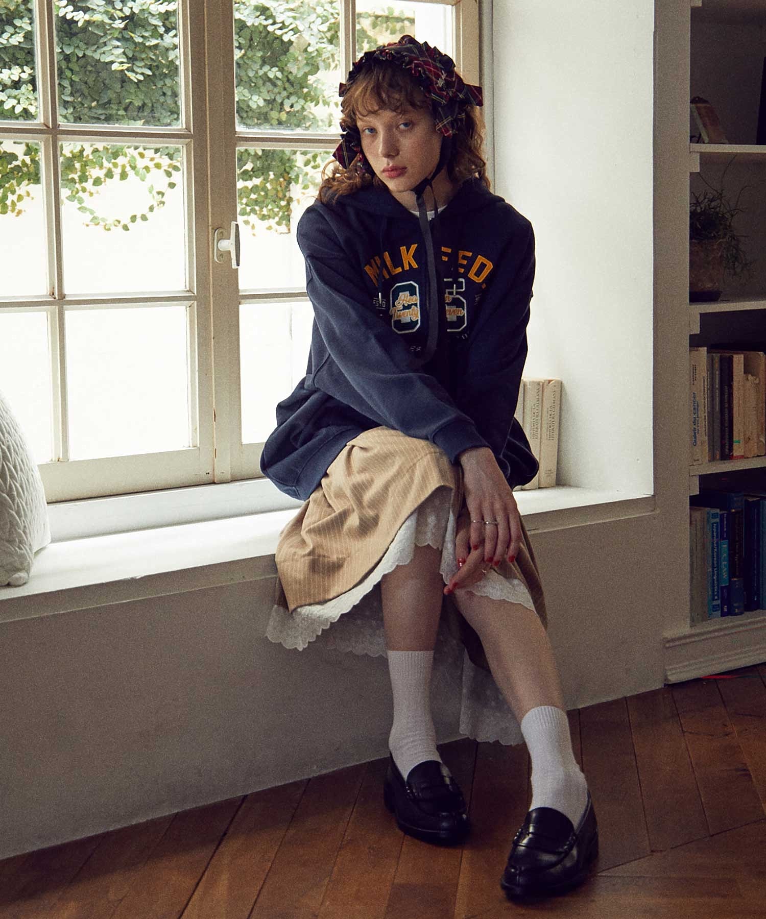 FRILLED TARTAN EARMUFFS