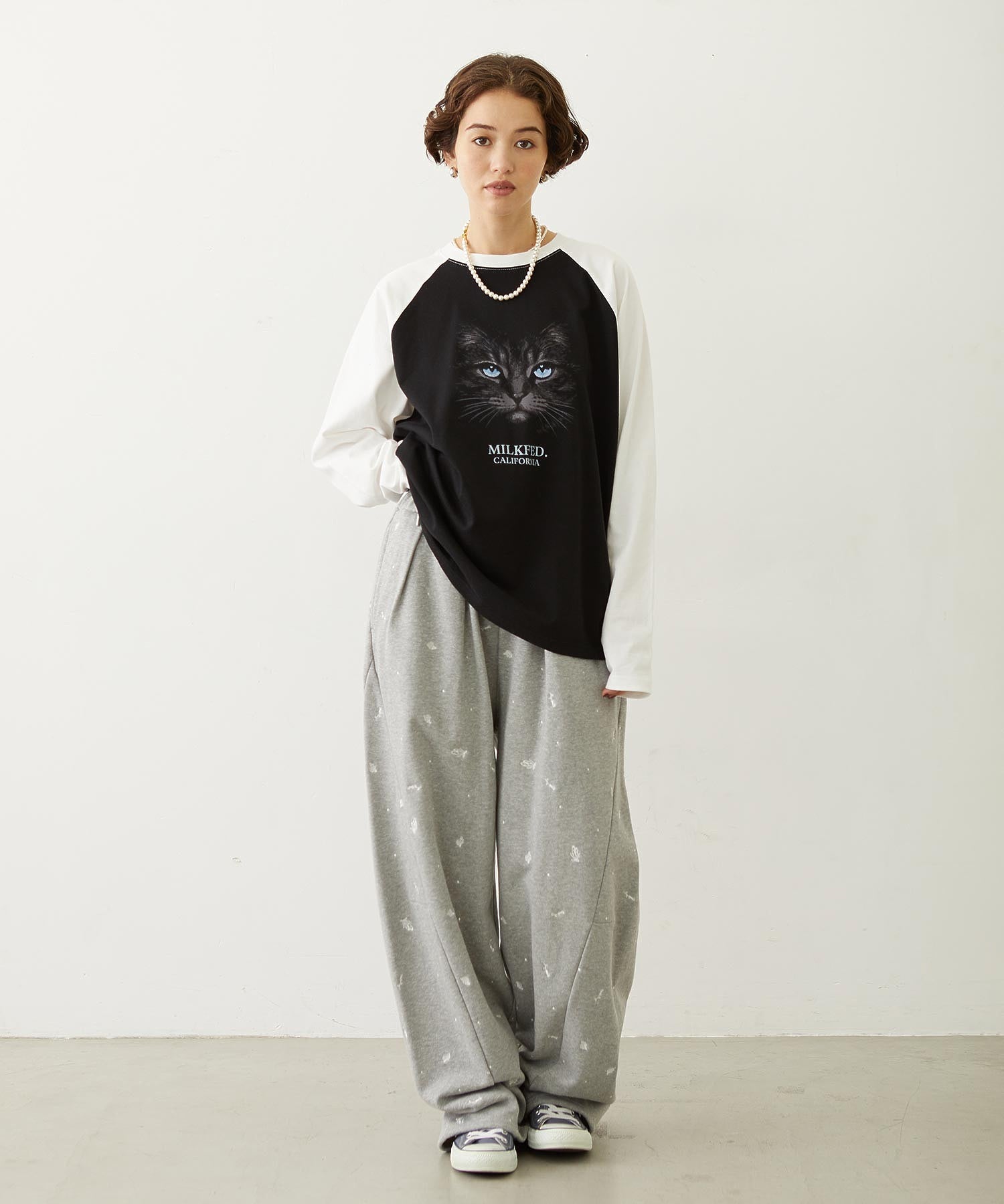 CAT HEART EYES B/B TEE
