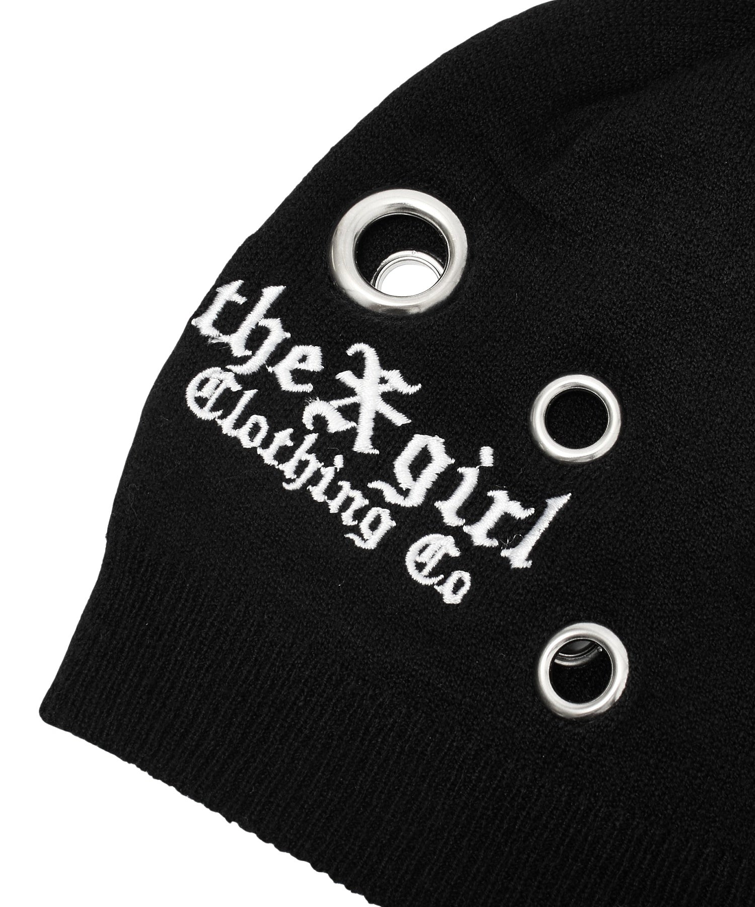 EYELET BEANIE