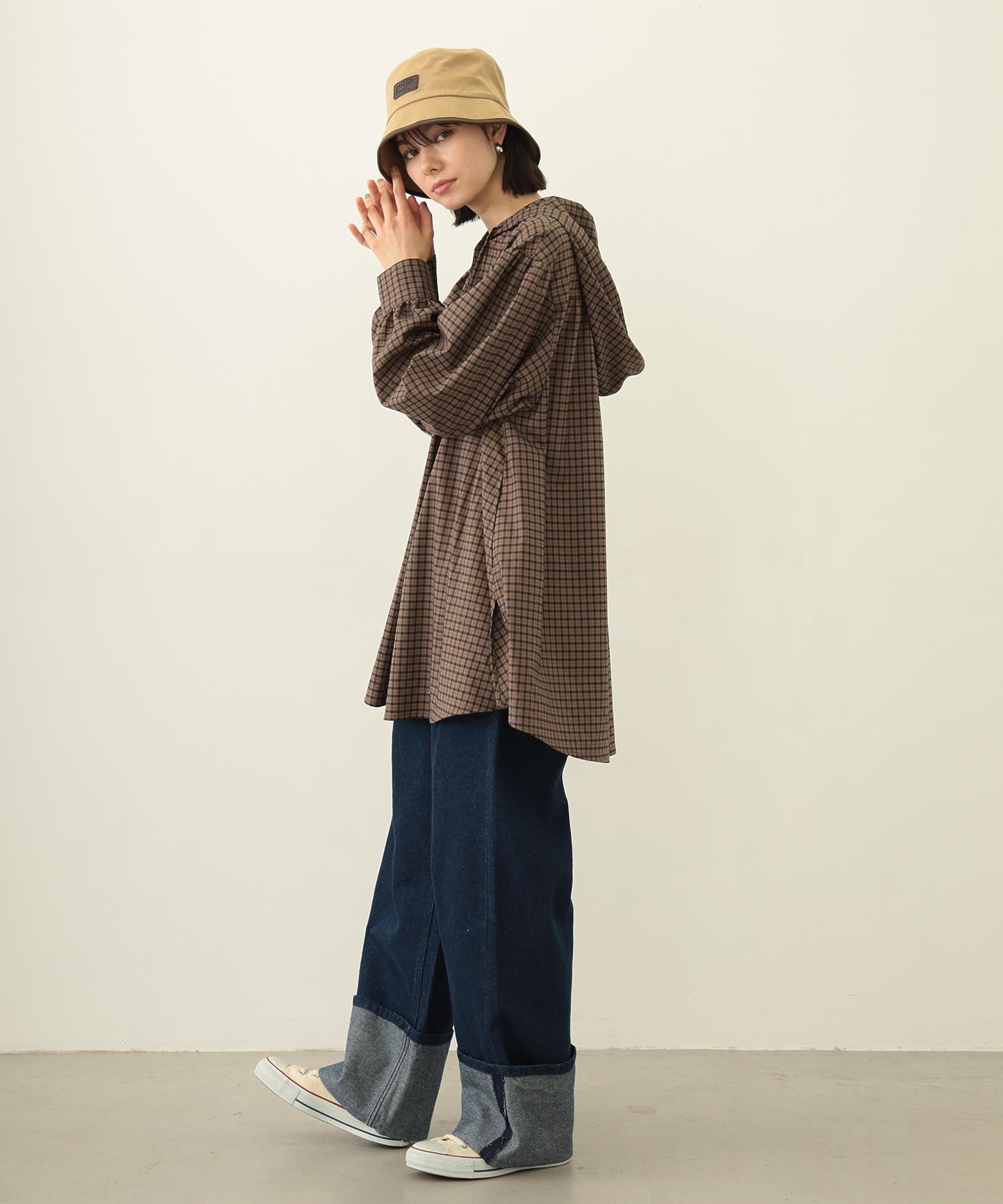 VOLUME SLEEVE HOODED BLOUSE