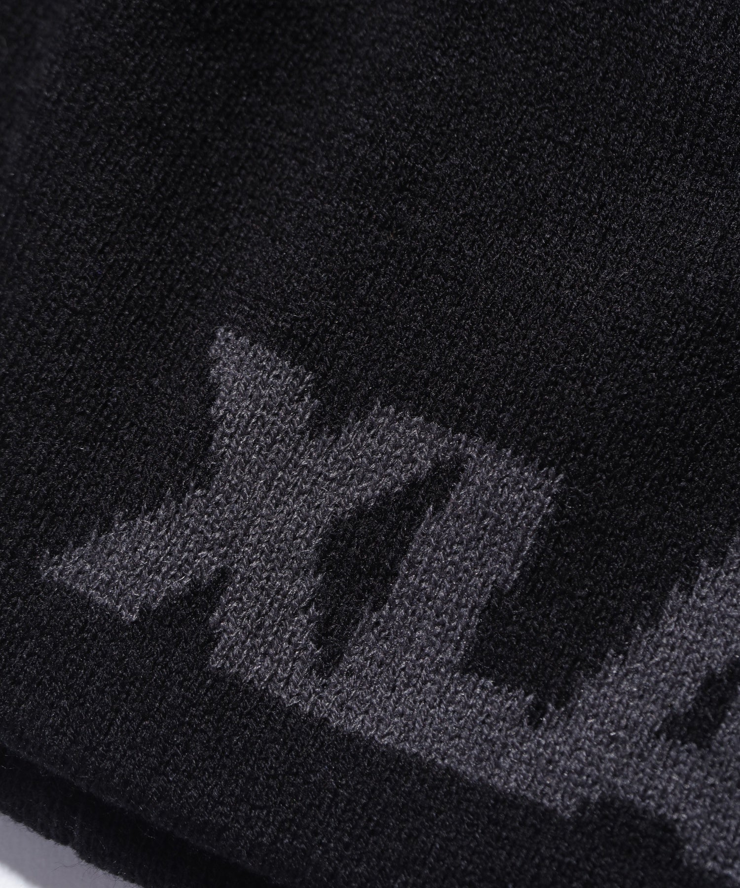 STANDARD LOGO BEANIE