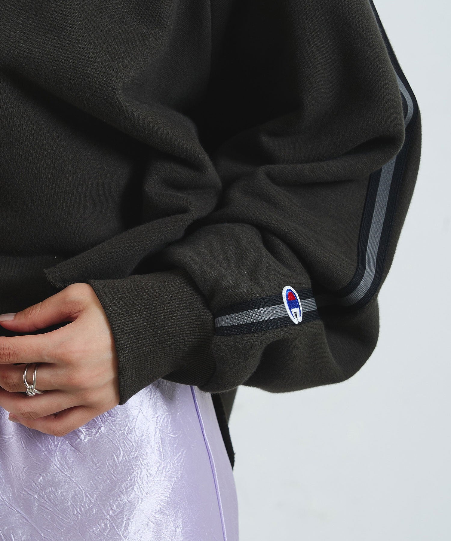 【Champion別注】SIDE LINE SWEAT