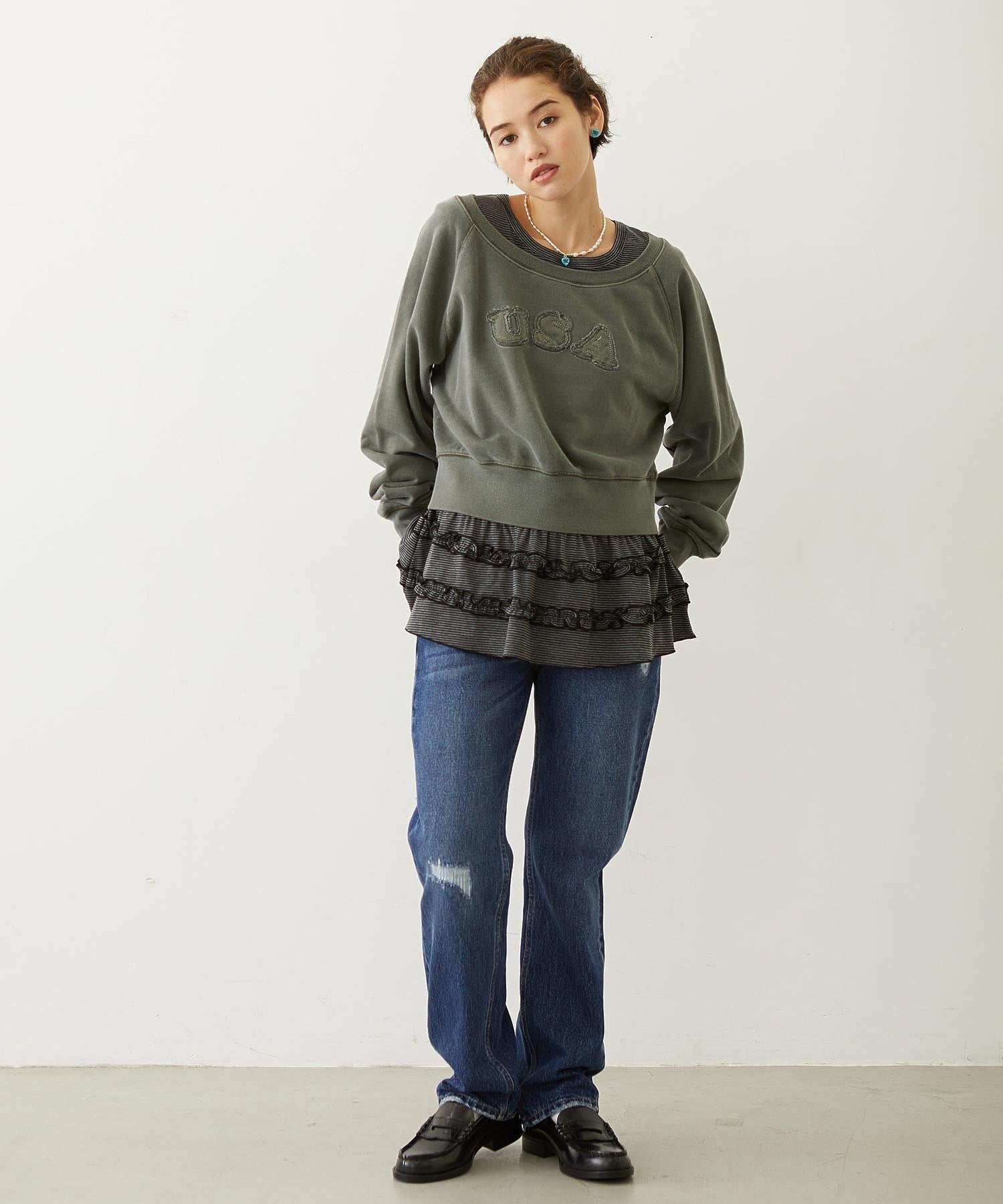 RUFFLE HEM L/S TOP