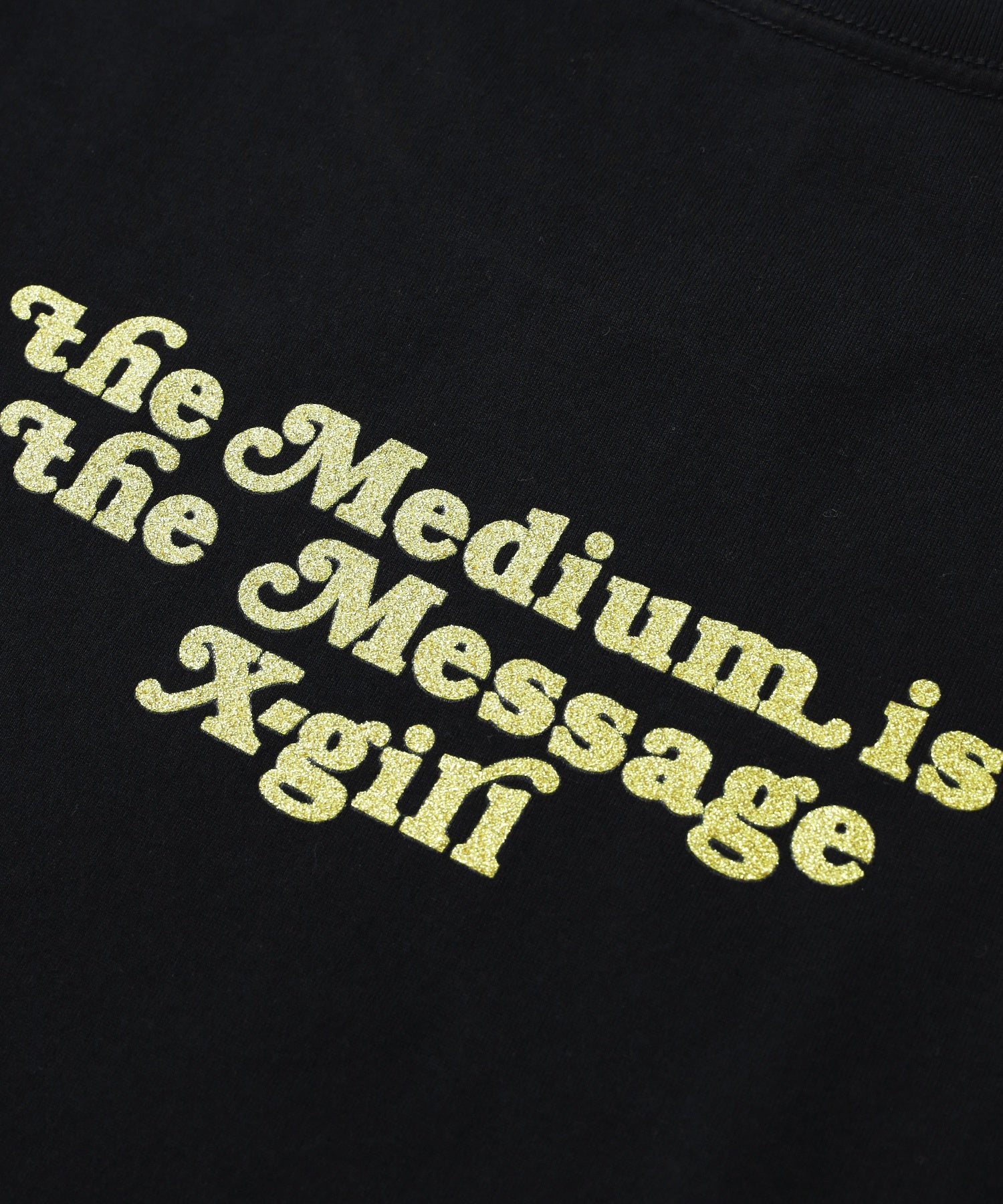 GLITTER LOGO AND FACE S/S BABY TEE